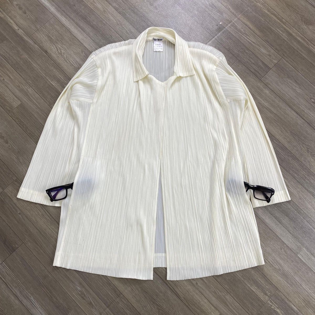 Pleats Please Issey Miyake Vintage Pleats Please by Issey Miyake Beige Blazer🖤 Size M / US 6-8 / IT 42-44 - 2 Thumbnail