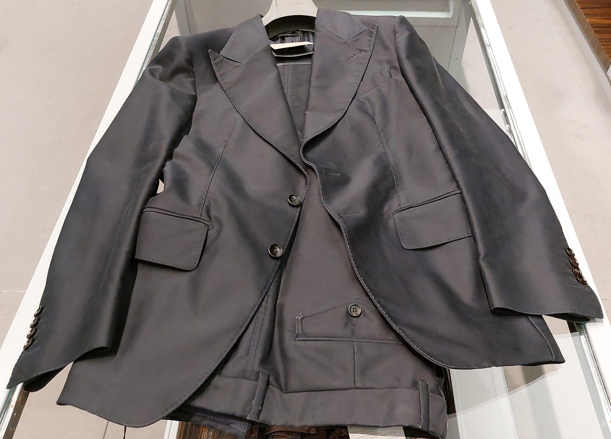 Tom Ford o1loc1c0724 Suit in Chocolate Size US S / EU 44-46 / 1 - 1 Thumbnail