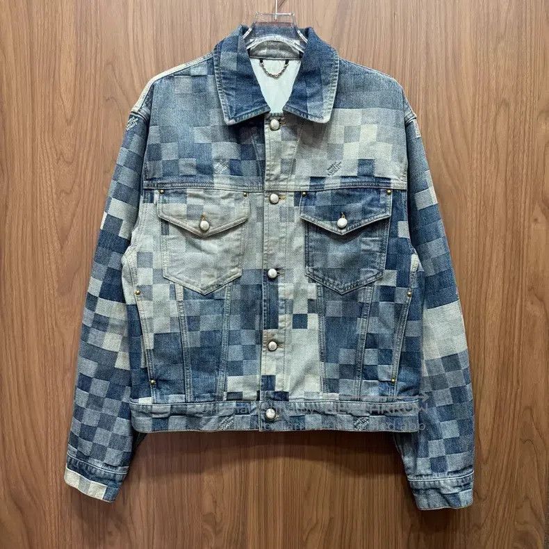Louis Vuitton Louis Vuitton Checkerboard gradient full-print denim jacke Size US L / EU 52-54 / 3 - 1 Thumbnail