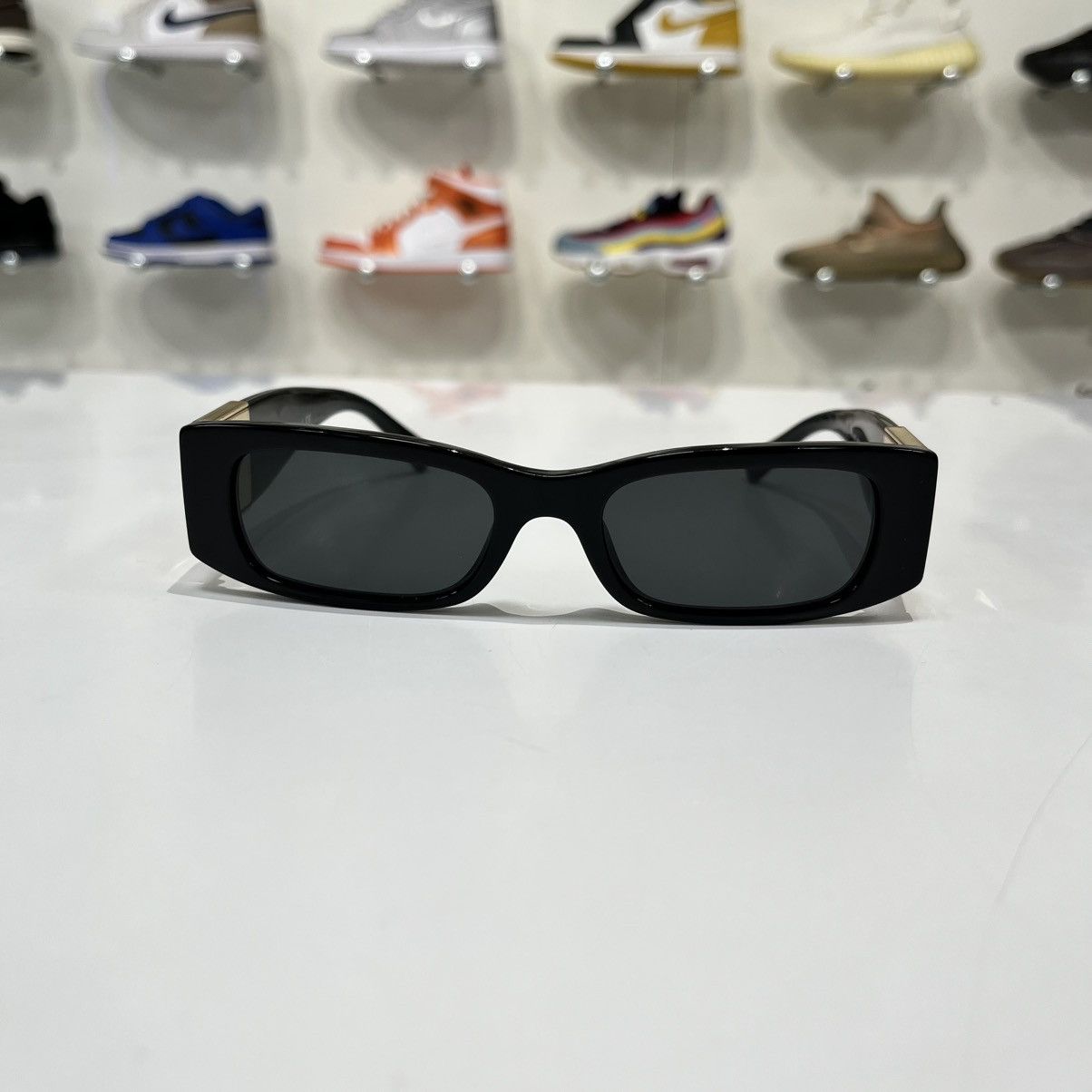 Valentino Valentino Sunglasses Black Size ONE SIZE - 2 Thumbnail