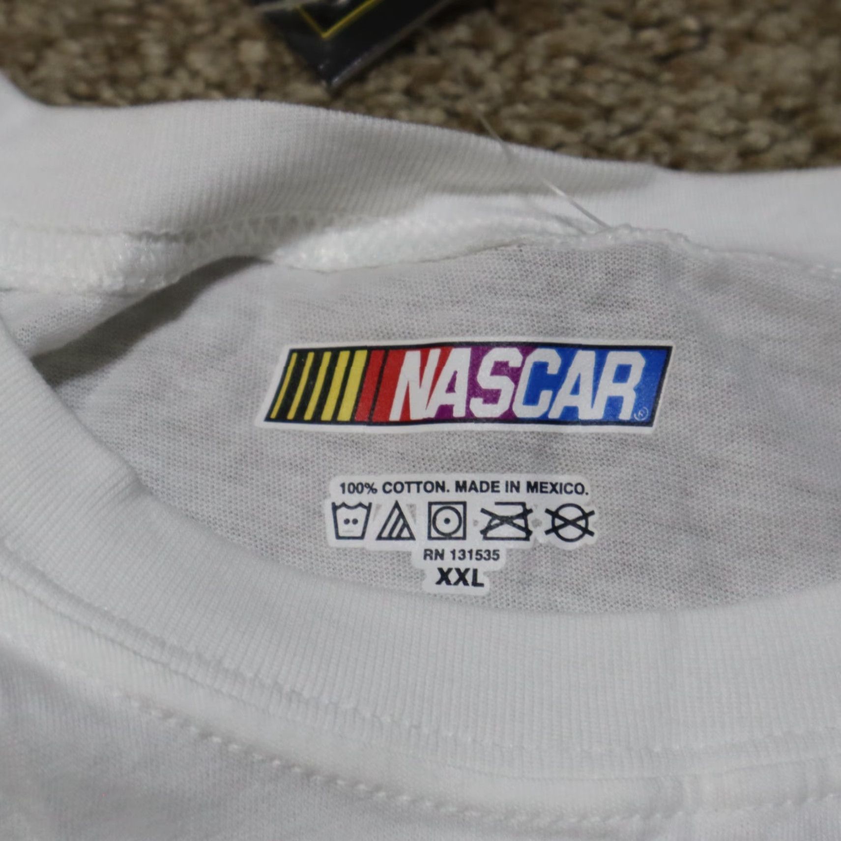 NASCAR VINTAGE NASCAR T-Shirt Women's Large White 2XL XXL NASCAR Graphic Print 2000s Women Mens Girls Size L / US 10 / IT 46 - 4 Thumbnail