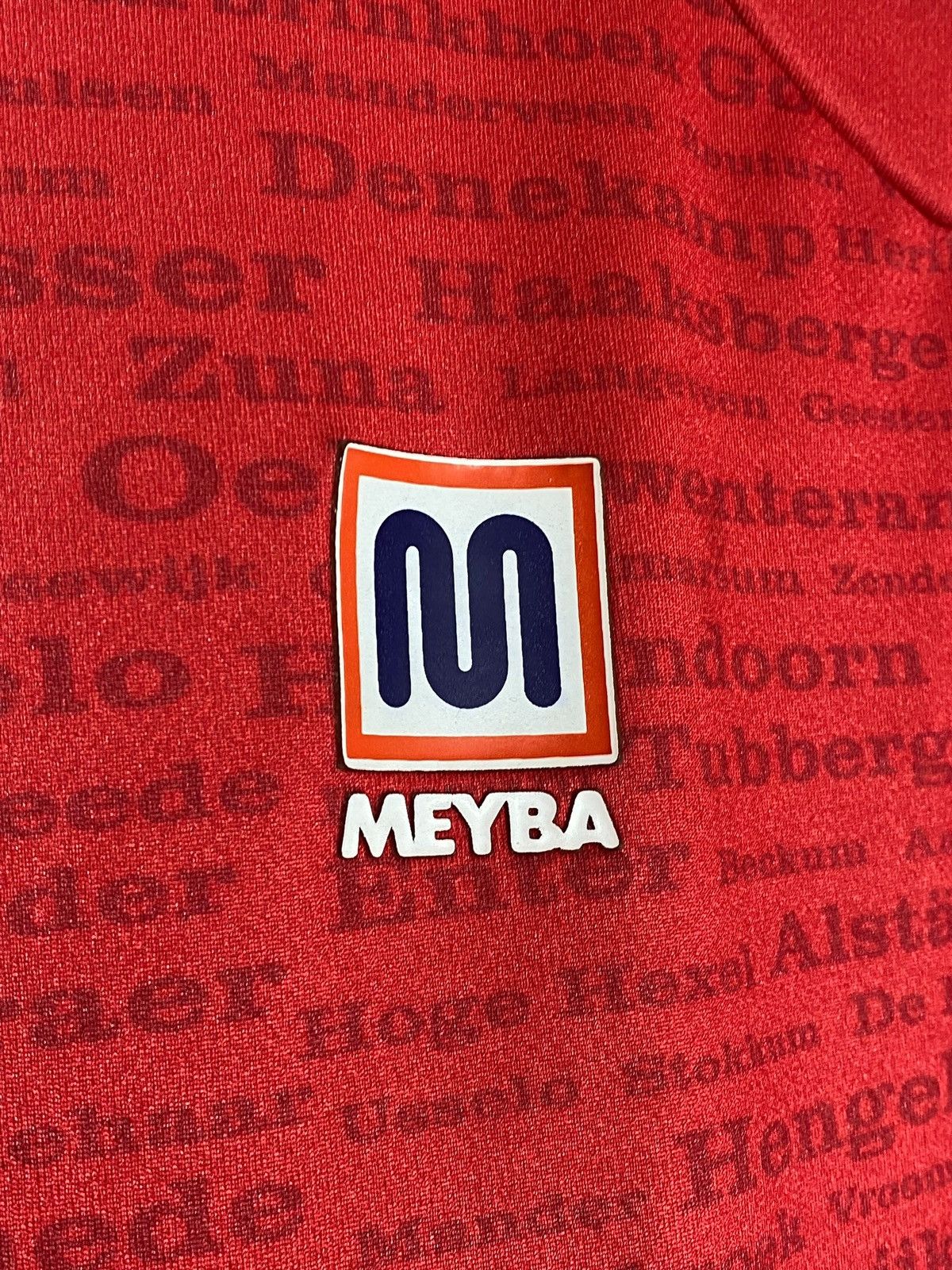 Other 🔥 FC TWENTE MEYBA HOME JERSEY 2023/24 RARE VINTAGE VIBES Size US S / EU 44-46 / 1 - 5 Thumbnail