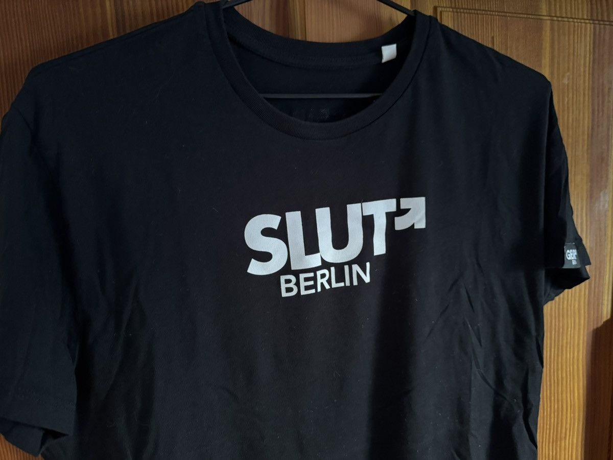 Other Gear Berlin SLUT Shirt Size US XL / EU 56 / 4 - 2 Thumbnail