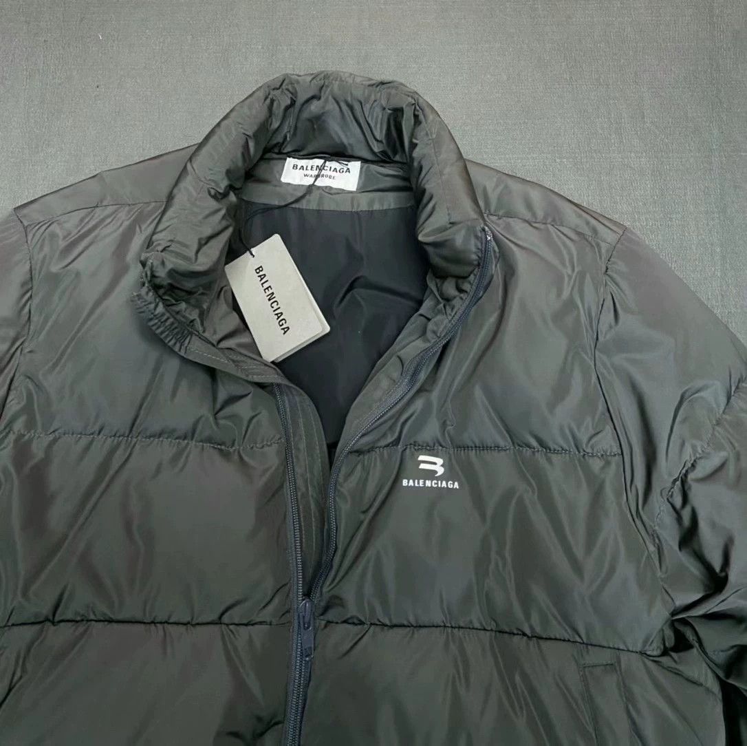Balenciaga Balenciaga Oversized Puffer Jacket W 38 NWT Size S / US 4 / IT 40 - 3 Thumbnail