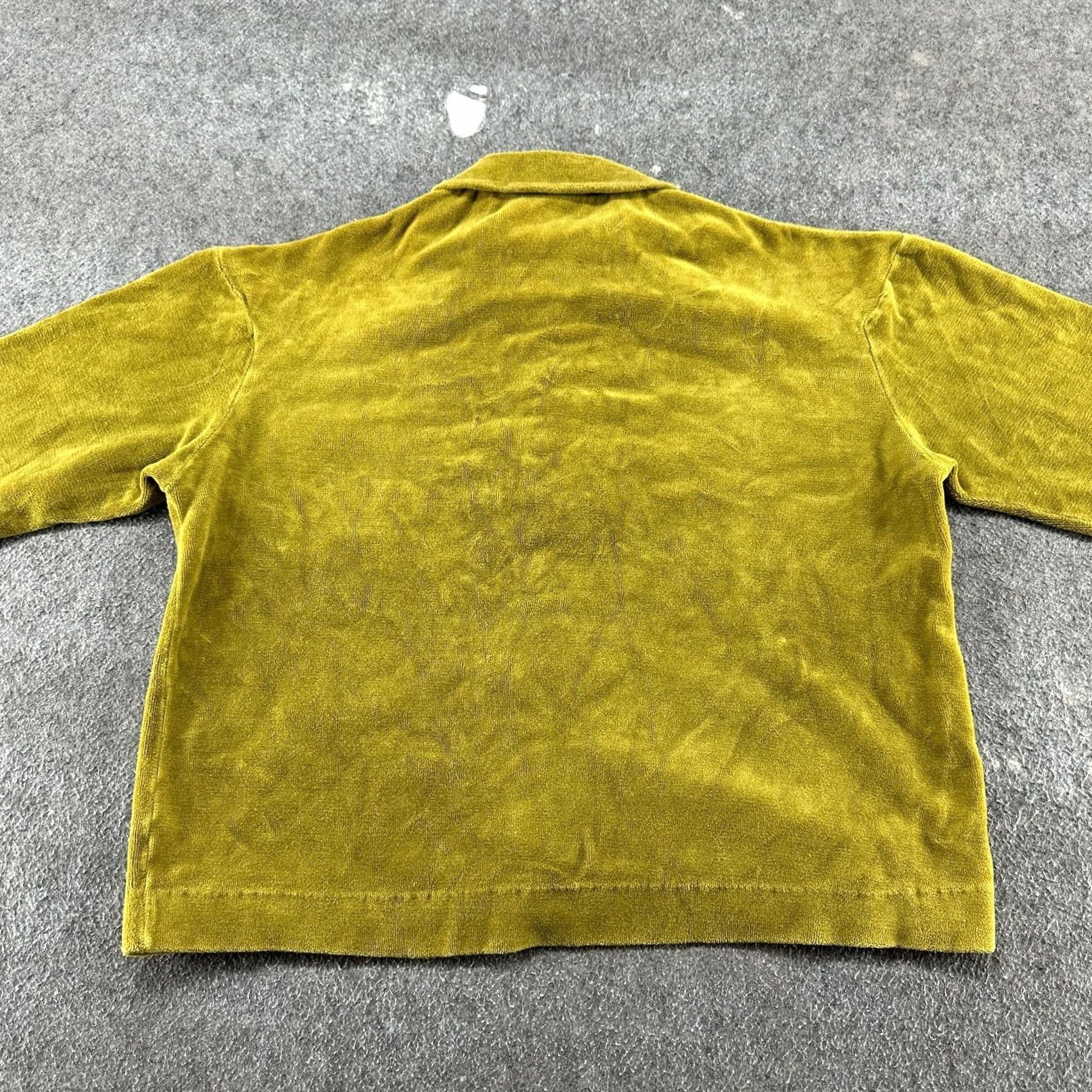 Velour VINTAGE Velour Polo Shirt Mens L Green Velvet Dagger Collar Solid Polo 60s 70s Mens L Green Velour Polo Shirt Vintage 70s Size US L / EU 52-54 / 3 - 5 Thumbnail