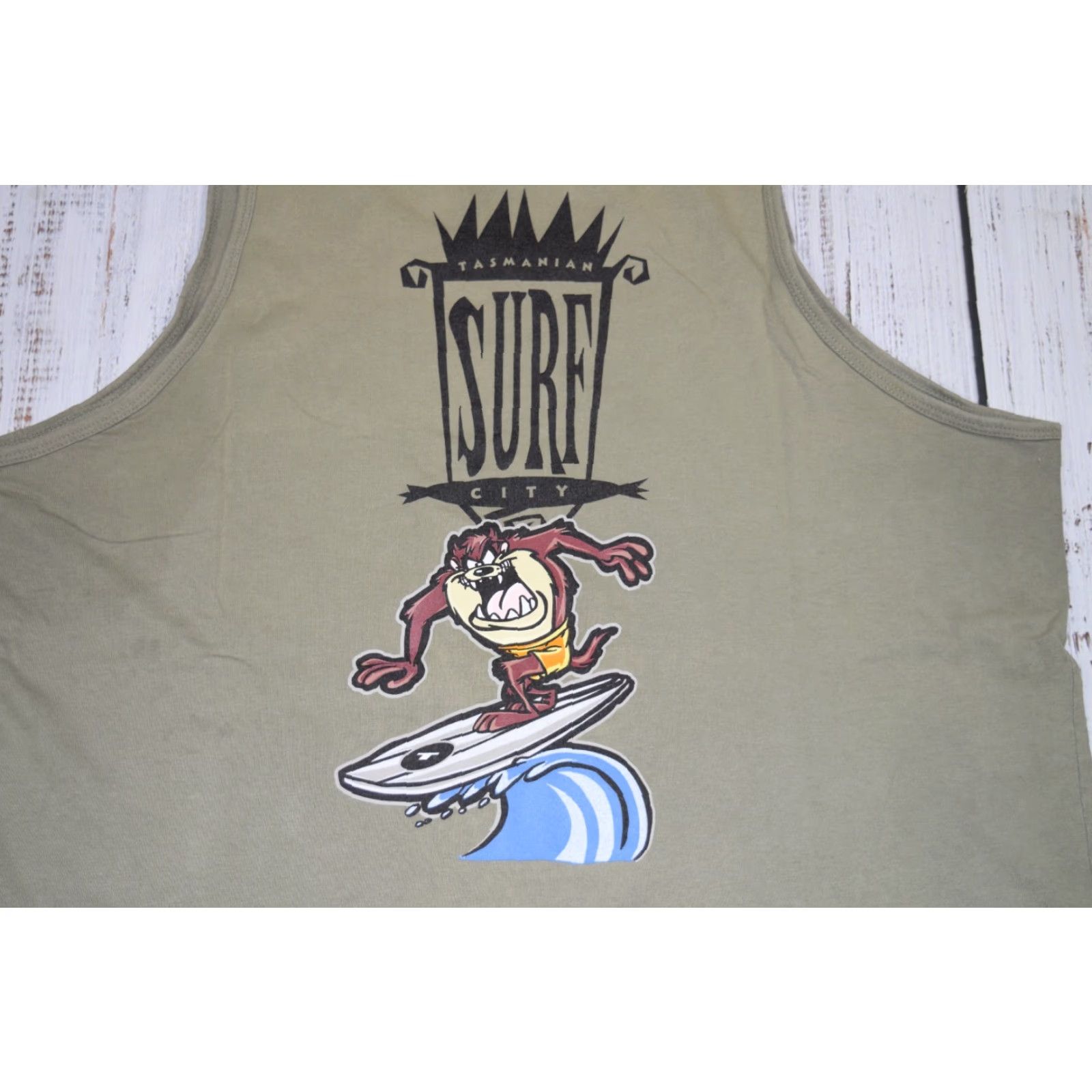 Vintage VINTAGE WARNER BROTHERS TASMANIAN DEVIL SURFING MUSCLE SHIRT TANK TOP 90s ARMY GREEN MEN'S XL GRAPHIC SURFER SKATER Size US XL / EU 56 / 4 - 6 Thumbnail