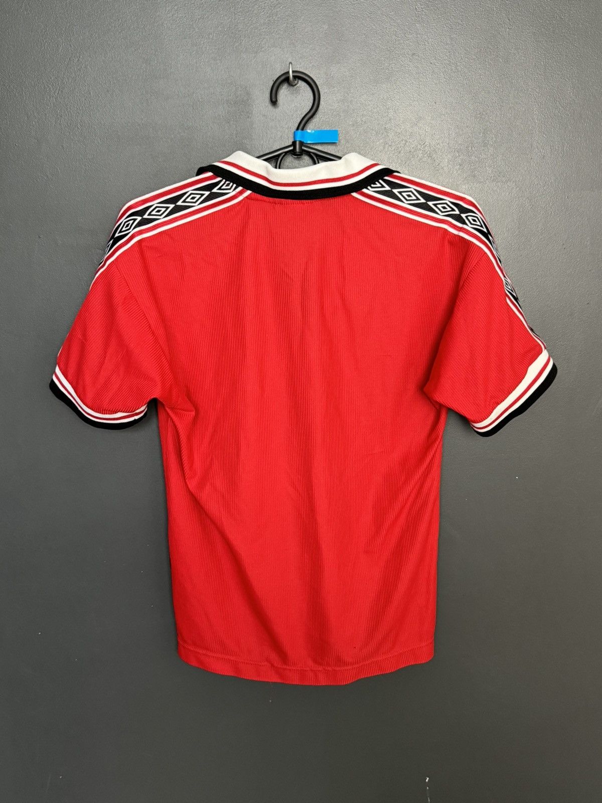 Umbro KIDS Manchester United 98/00 Home Football Jersey Shirt Size US XS / EU 42 / 0 - 2 Thumbnail