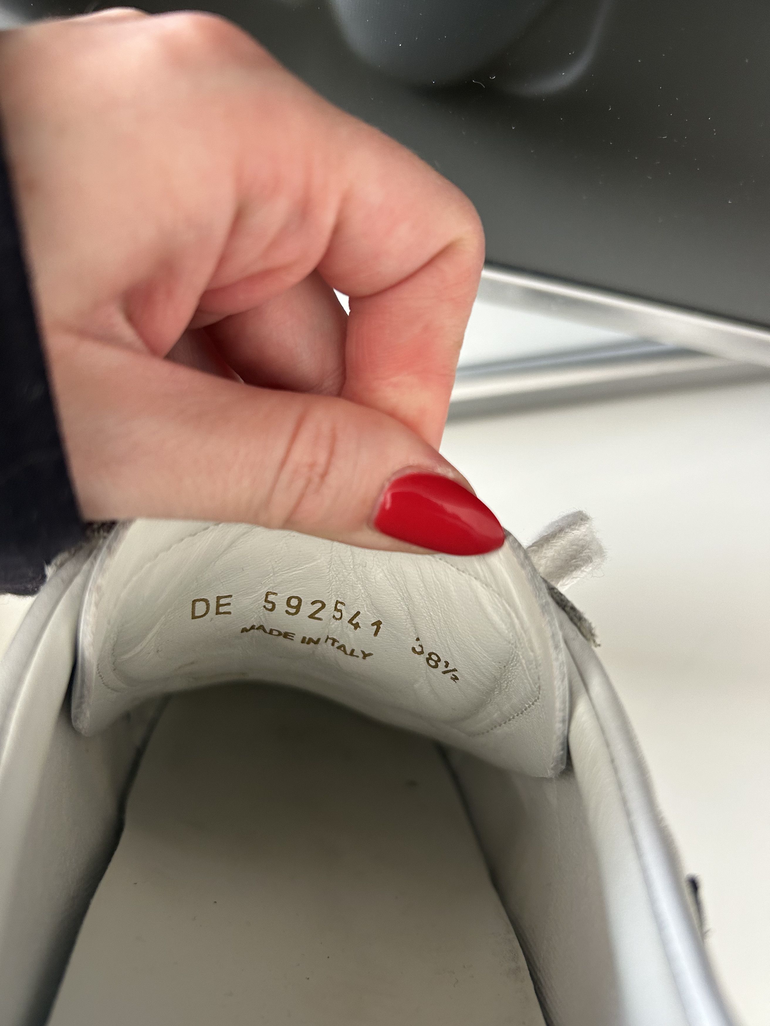 Saint Laurent Paris Saint Laurent - Court Leather Trainers with Stars - 38.5 Size US 8.5 / IT 38.5 - 8 Thumbnail