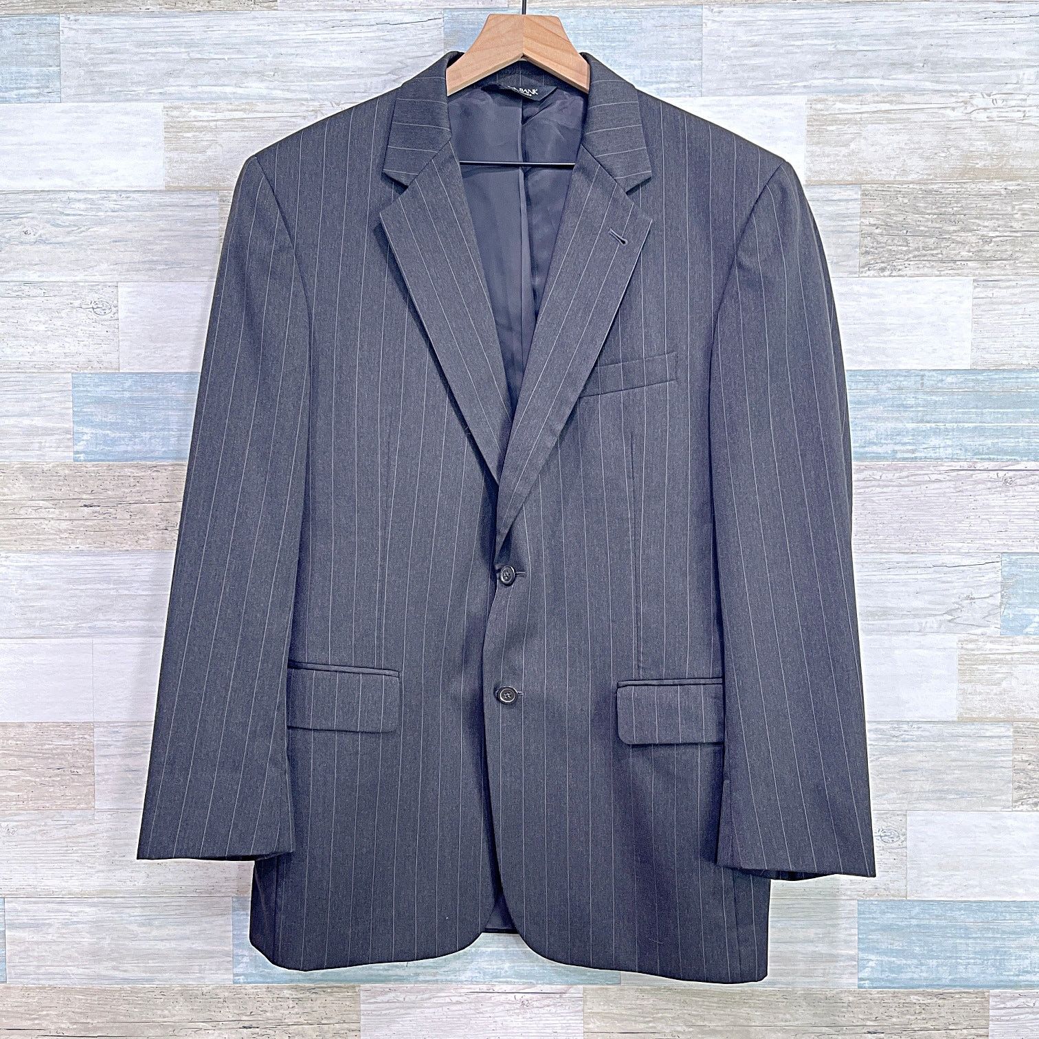Jos. A. Bank Jos A Bank Wool Stripe 2 Piece Suit Gray Two Mens 41R 35x31 Size 40R - 2 Thumbnail
