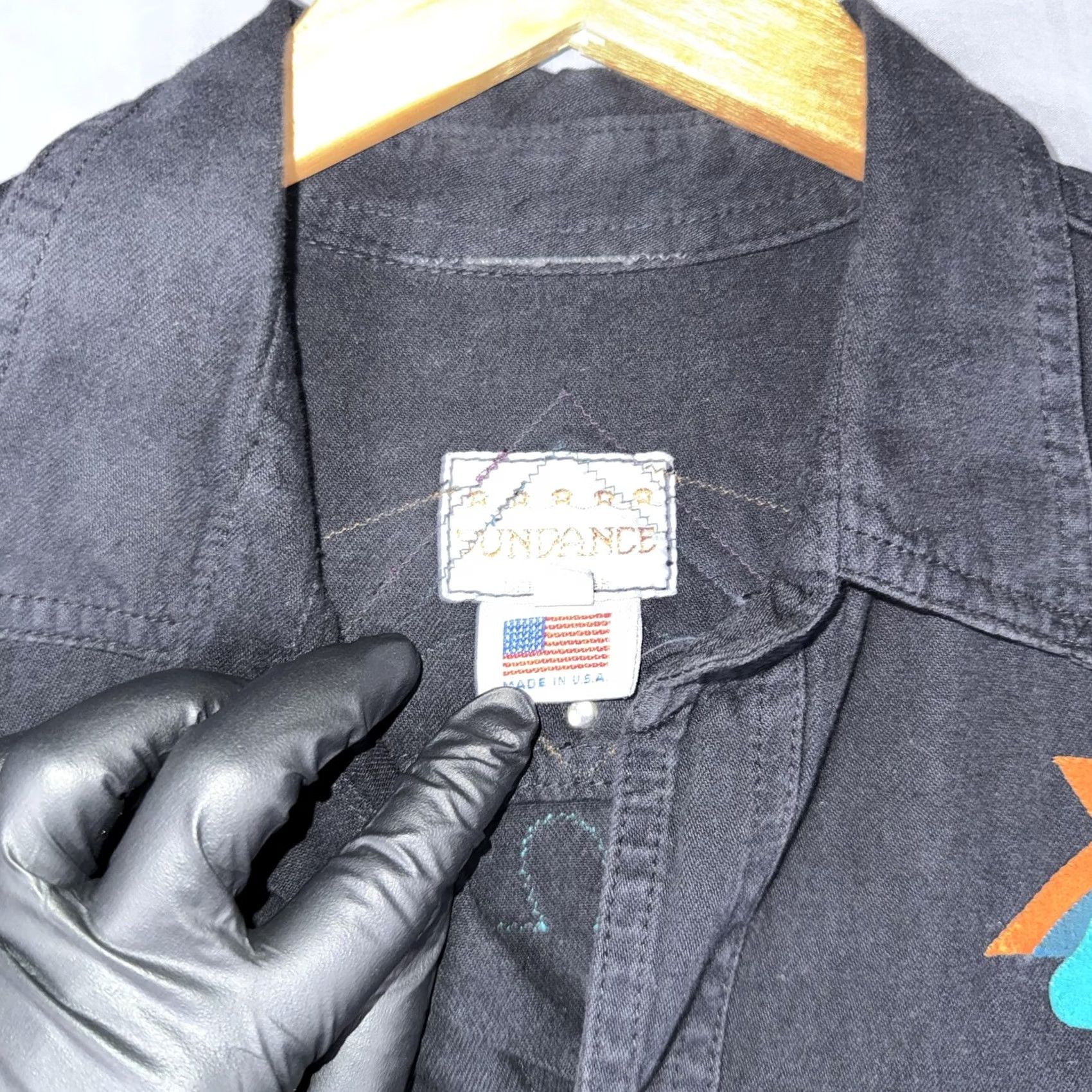 Vintage Sundance Shirt Mens XL Black Denim Southwest Embroidered Long Sleeve Button Up Size US XL / EU 56 / 4 - 7 Thumbnail