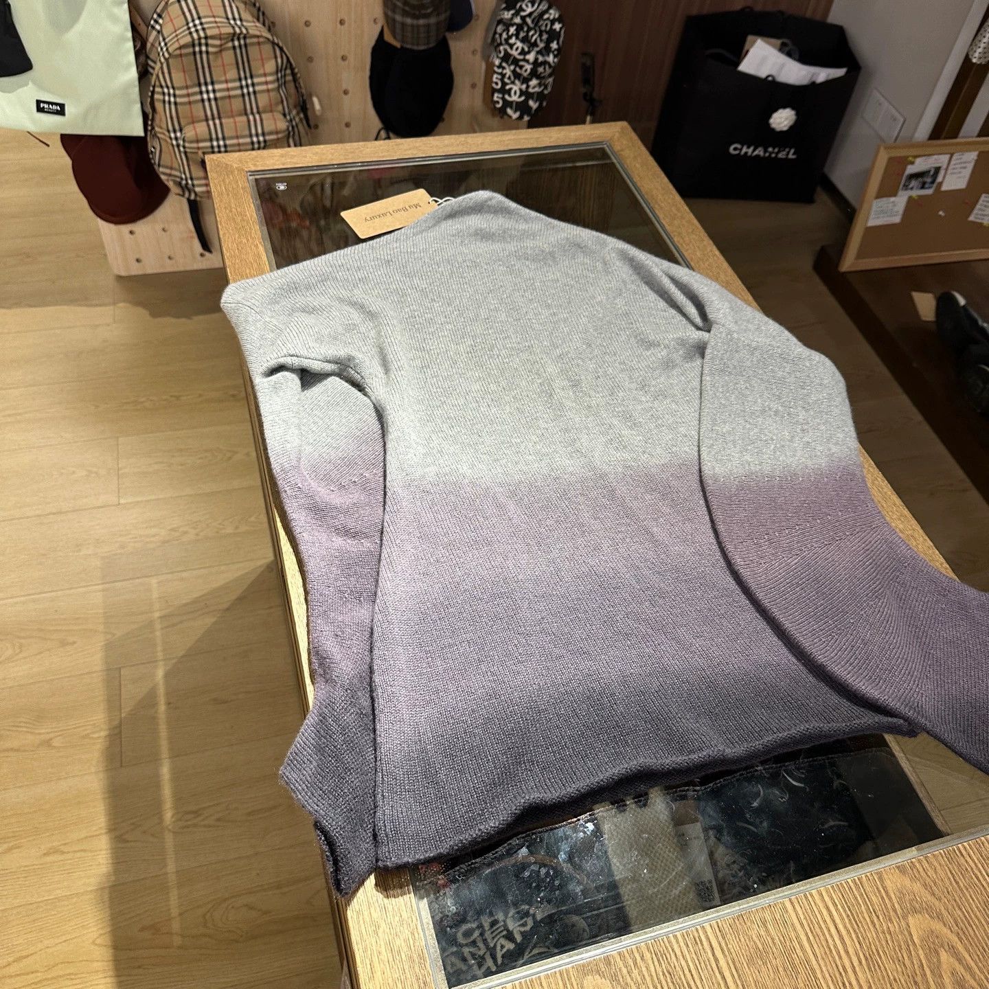 Christian Dior Monsieur Christian Dior slogan gradient off-shoulder cashmere M Size M / US 6-8 / IT 42-44 - 3 Thumbnail