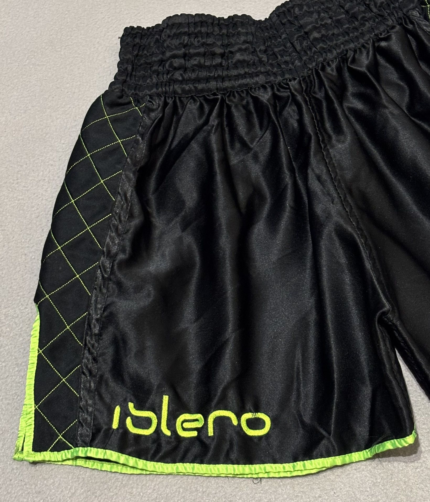 Other Islero Muaythai Thai Boxing MMA Sports Shorts Size L Size US 33 - 10 Thumbnail