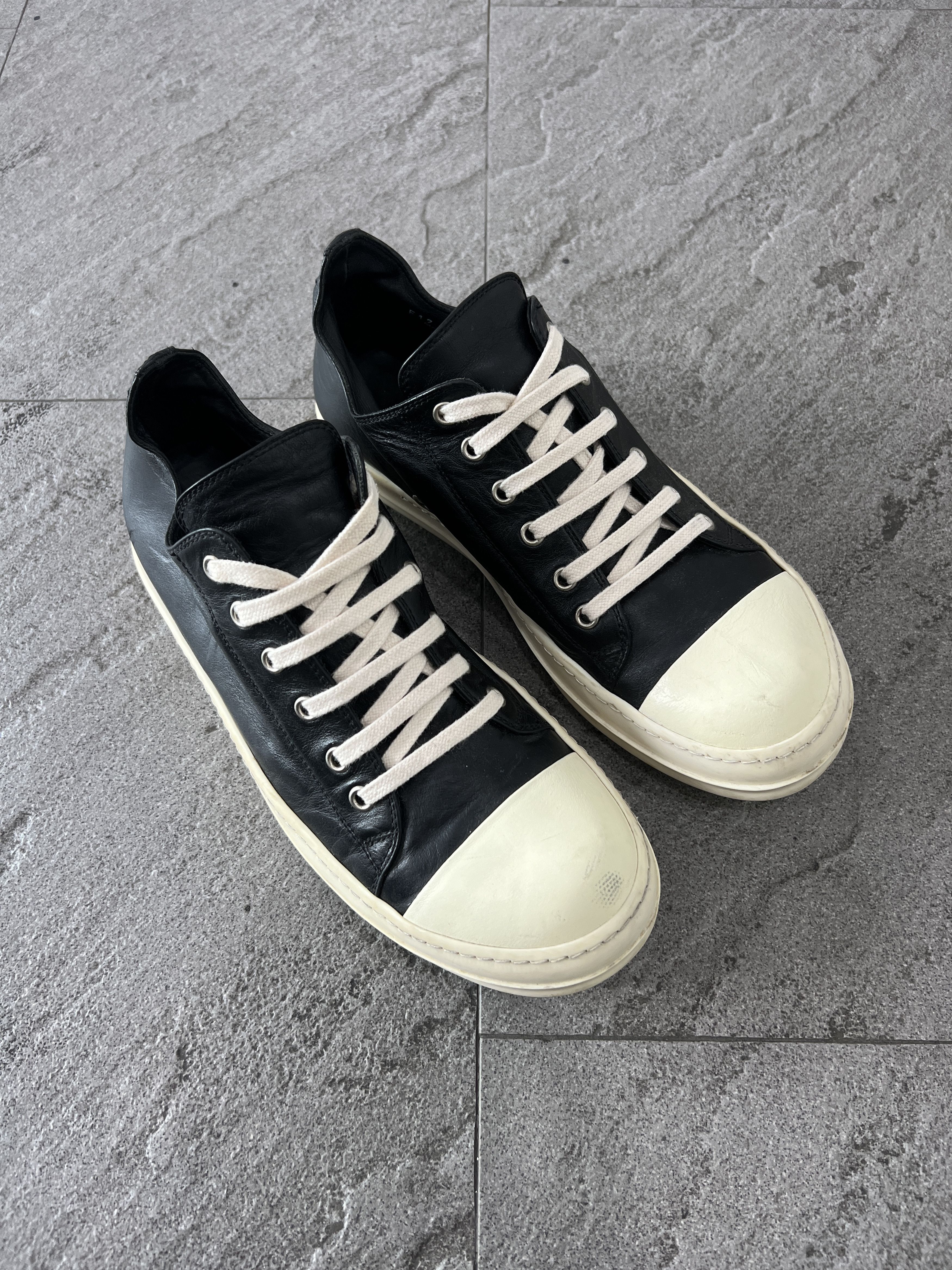 Rick Owens Rick Owens Low Sneaker Black Leather Milk Toe EU40 Size US 7 / EU 40 - 4 Thumbnail