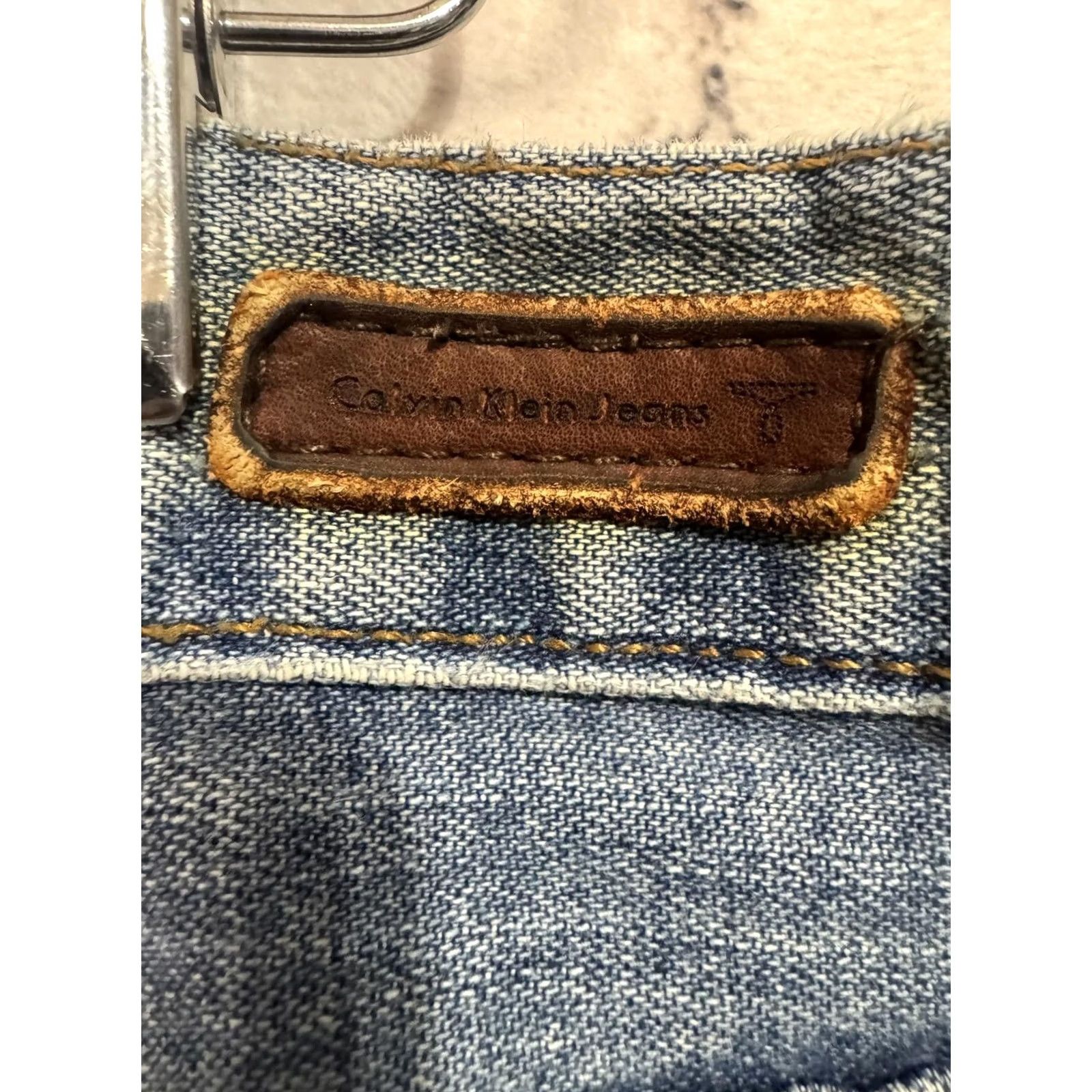 Vintage VINTAGE? No. Calvin Klein Women's Slim Lean Jeans Size 34x23 Light Wash Blue Jeans Slim Fit Regular 34 34x23 Mens Womens? Size 24" / US 00 / IT 34 - 3 Thumbnail