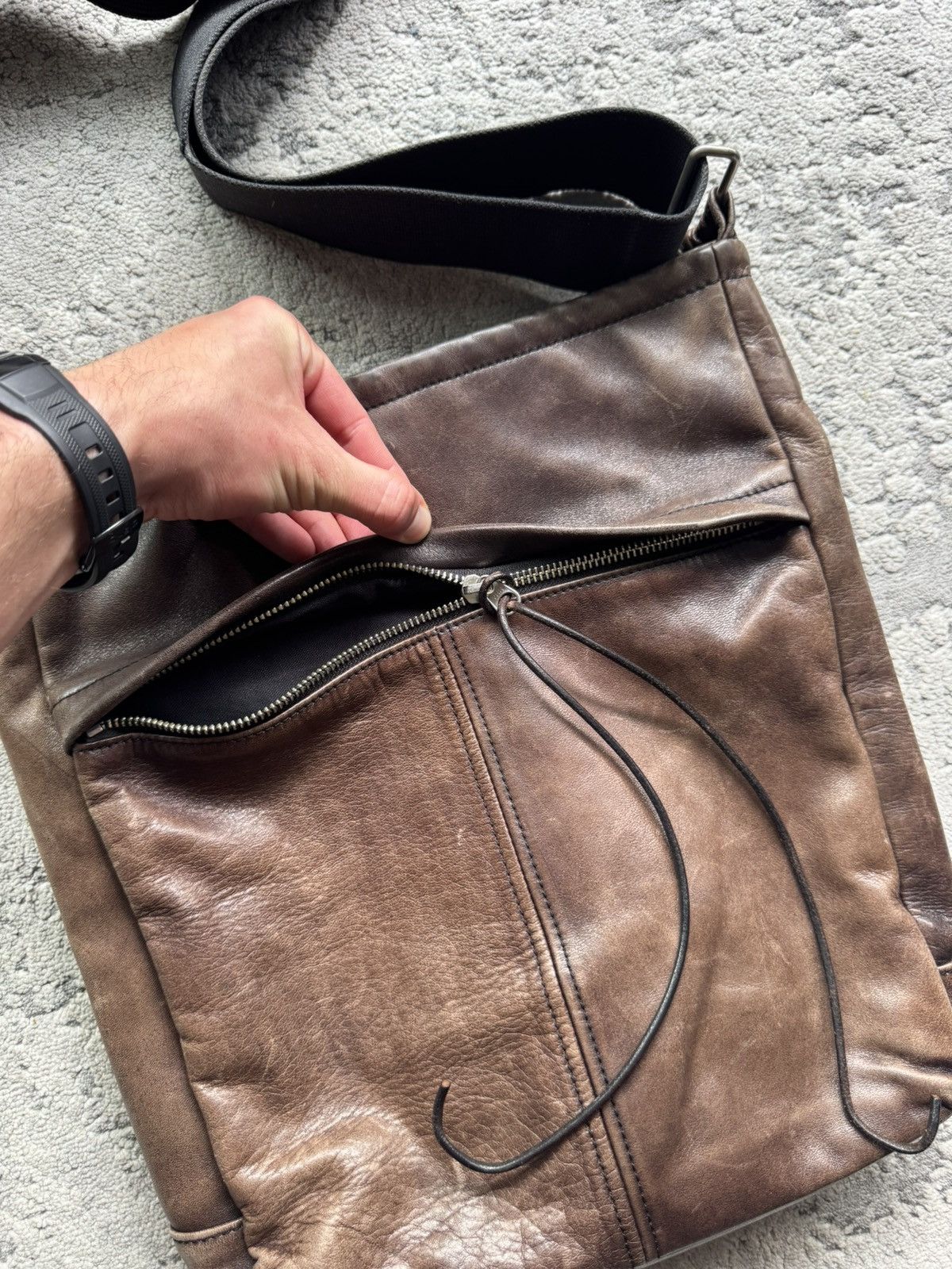 Yohji Yamamoto Yohji Yamamoto Vintage Leather Shoulder Bag Size ONE SIZE - 8 Thumbnail