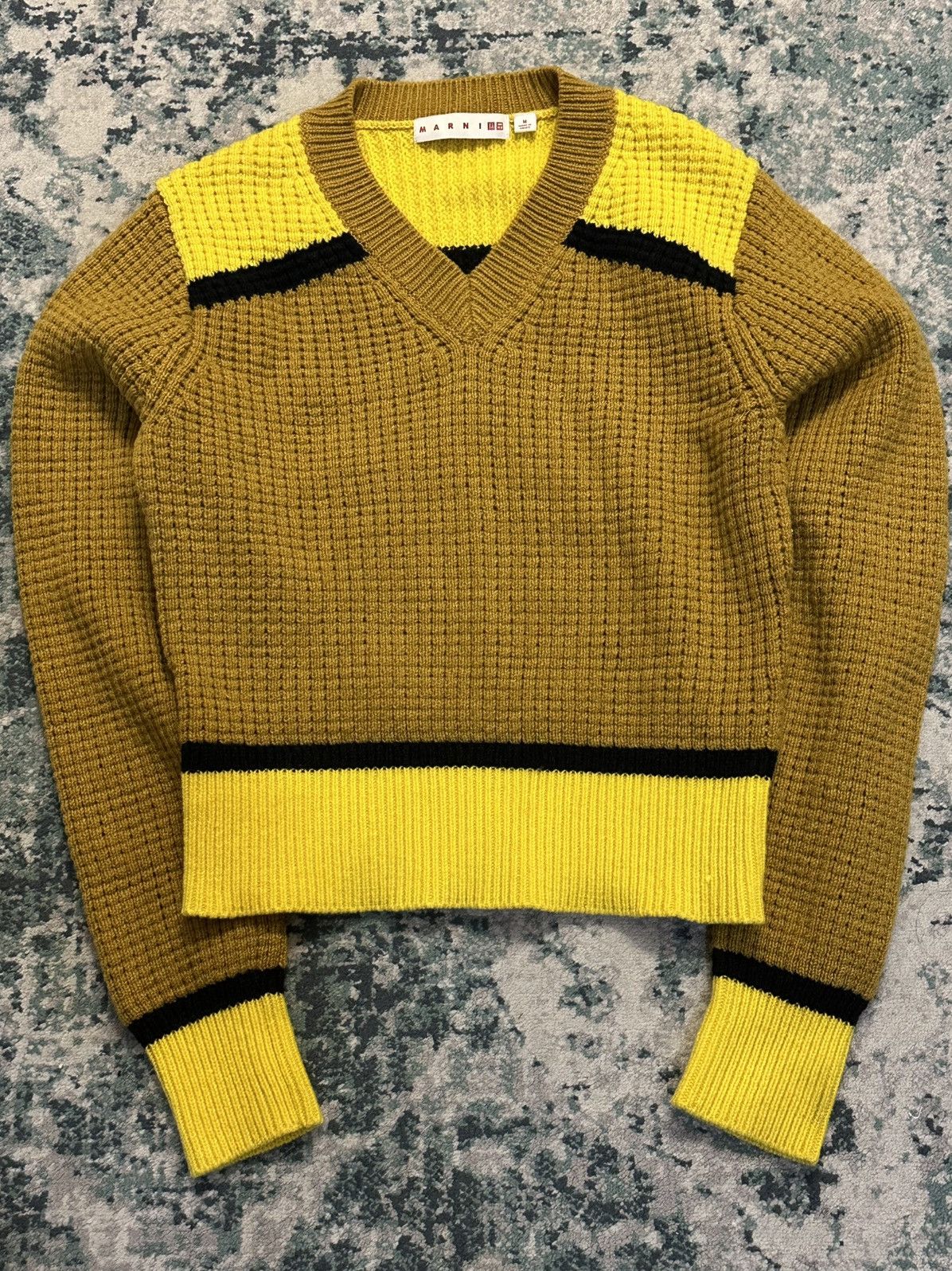 Marni × Uniqlo FW22 Marni x Uniqlo Popcorn Knitted V Neck Size US M / EU 48-50 / 2 - 9 Thumbnail