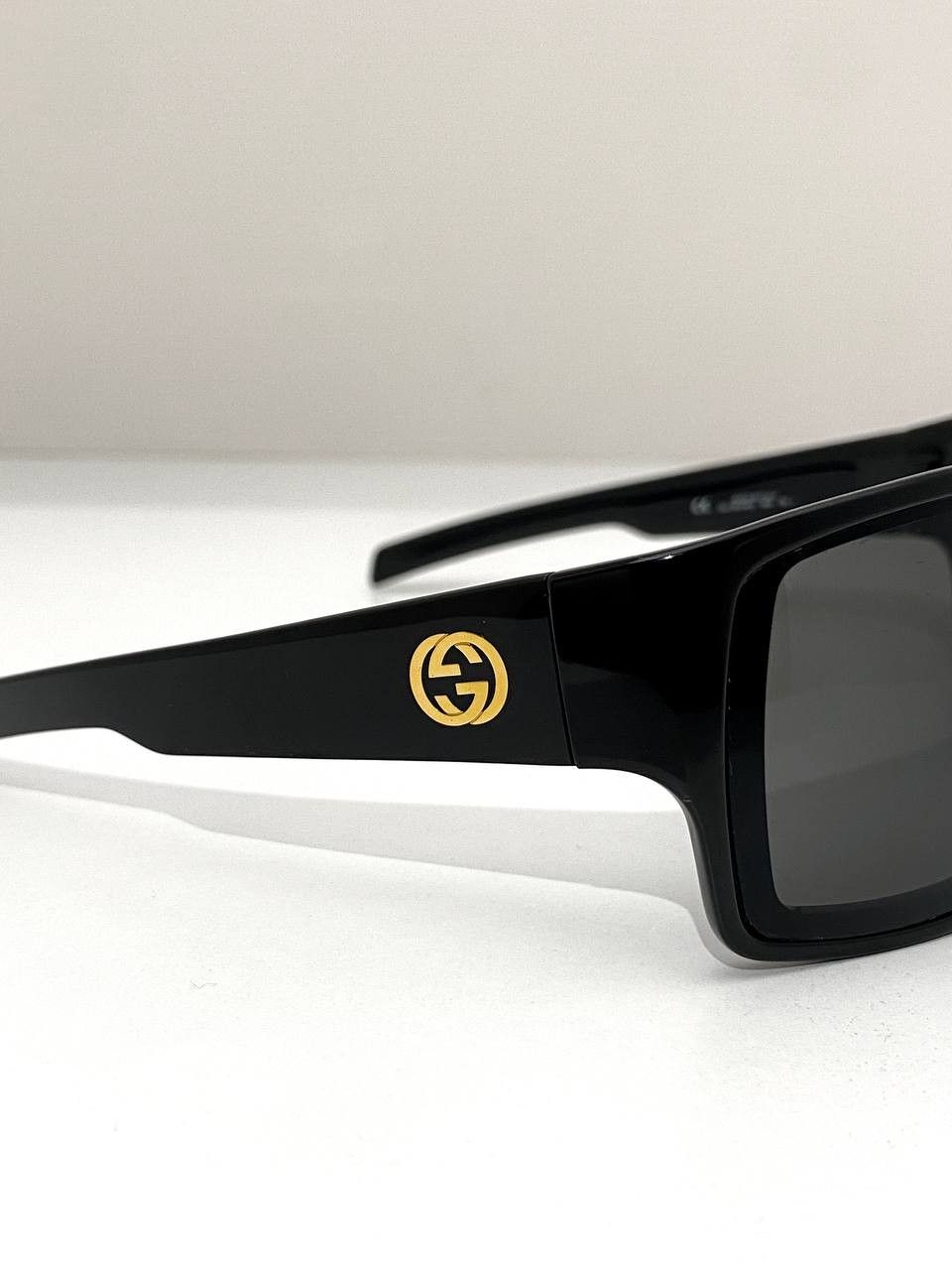 Gucci Gucci GG Logo Wrap Shield Retro Black Sunglasses Vintage Y2K Size ONE SIZE - 6 Thumbnail