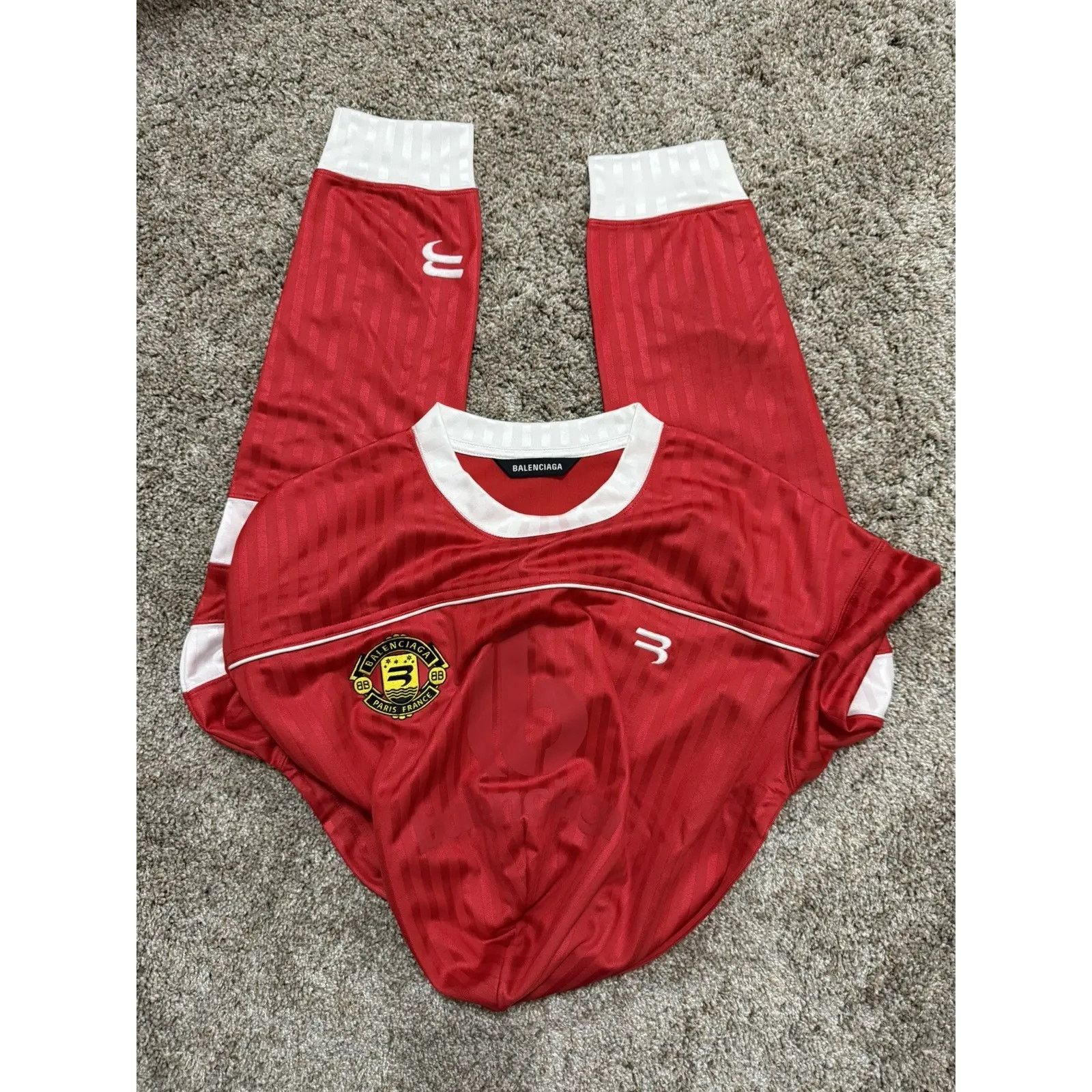 Balenciaga o1rshd1 Stripy Sporty Jersey Soccer Hood Scarf in Red Size ONE SIZE - 1 Thumbnail