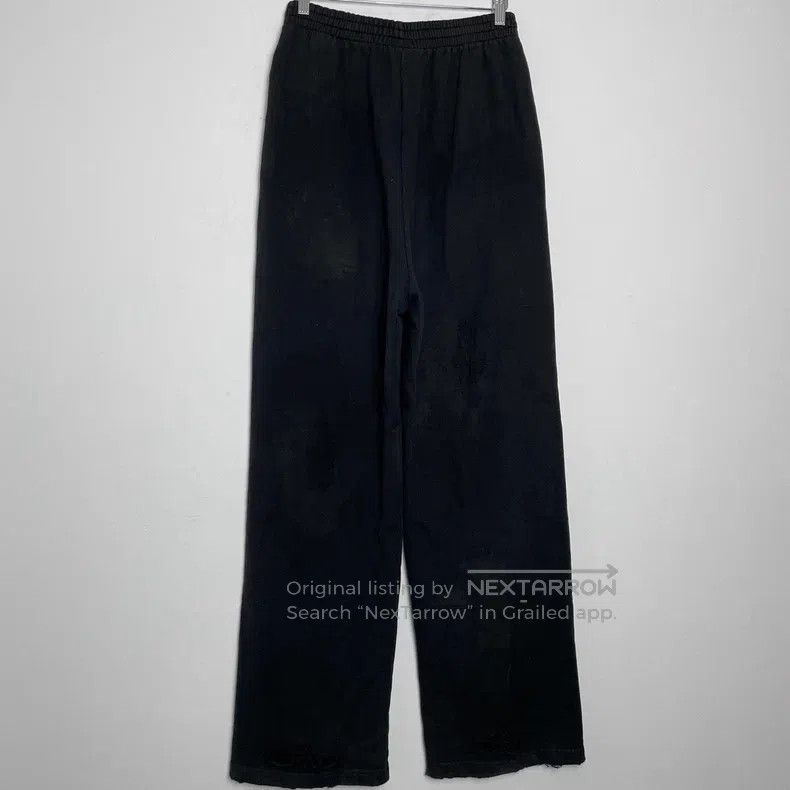 Balenciaga Balenciaga size XS Manchester United badge embroidered log Size US 27 - 2 Thumbnail