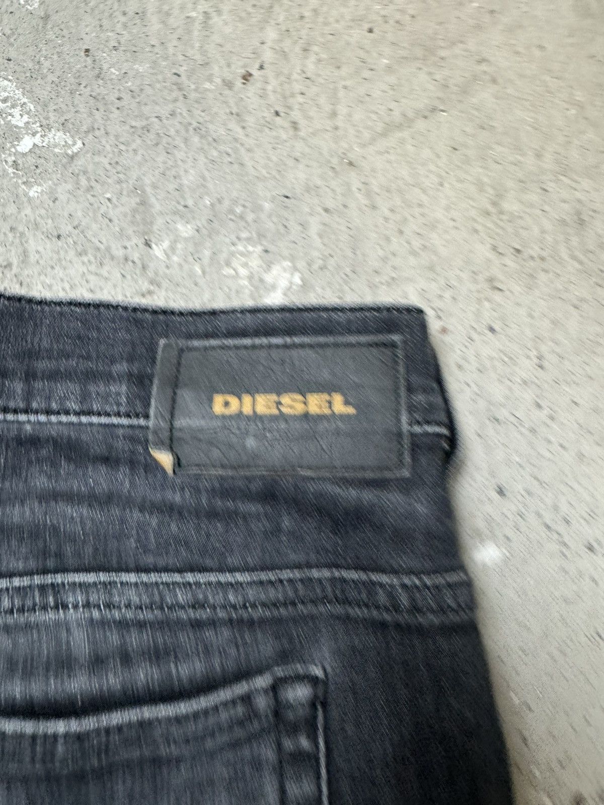 Diesel × Vintage Vintage Y2K Diesel Black Tag Logo Gray Denim Pants Size US 34 / EU 50 - 9 Thumbnail
