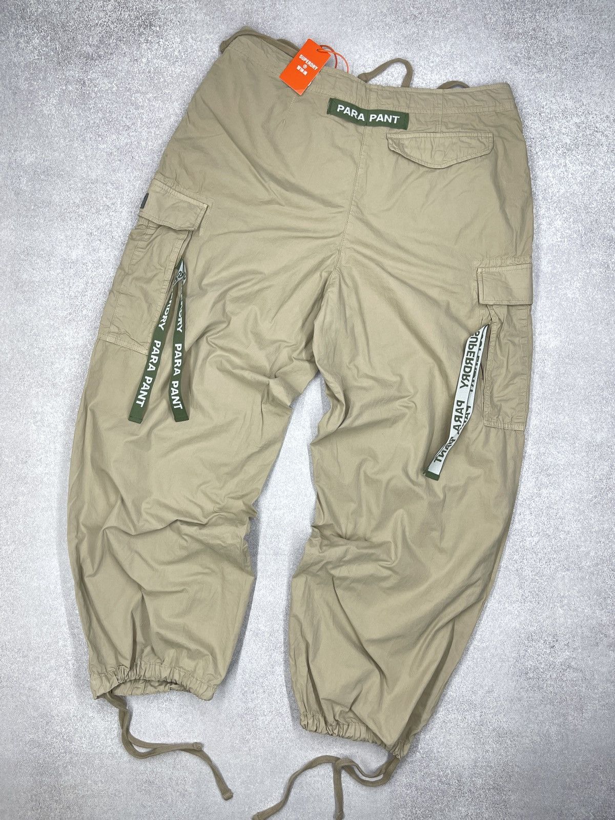 Superdry New Vintage SuperDry Baggy Parachute Cargo Pants Beige Size 28" / US 6 / IT 42 - 9 Thumbnail