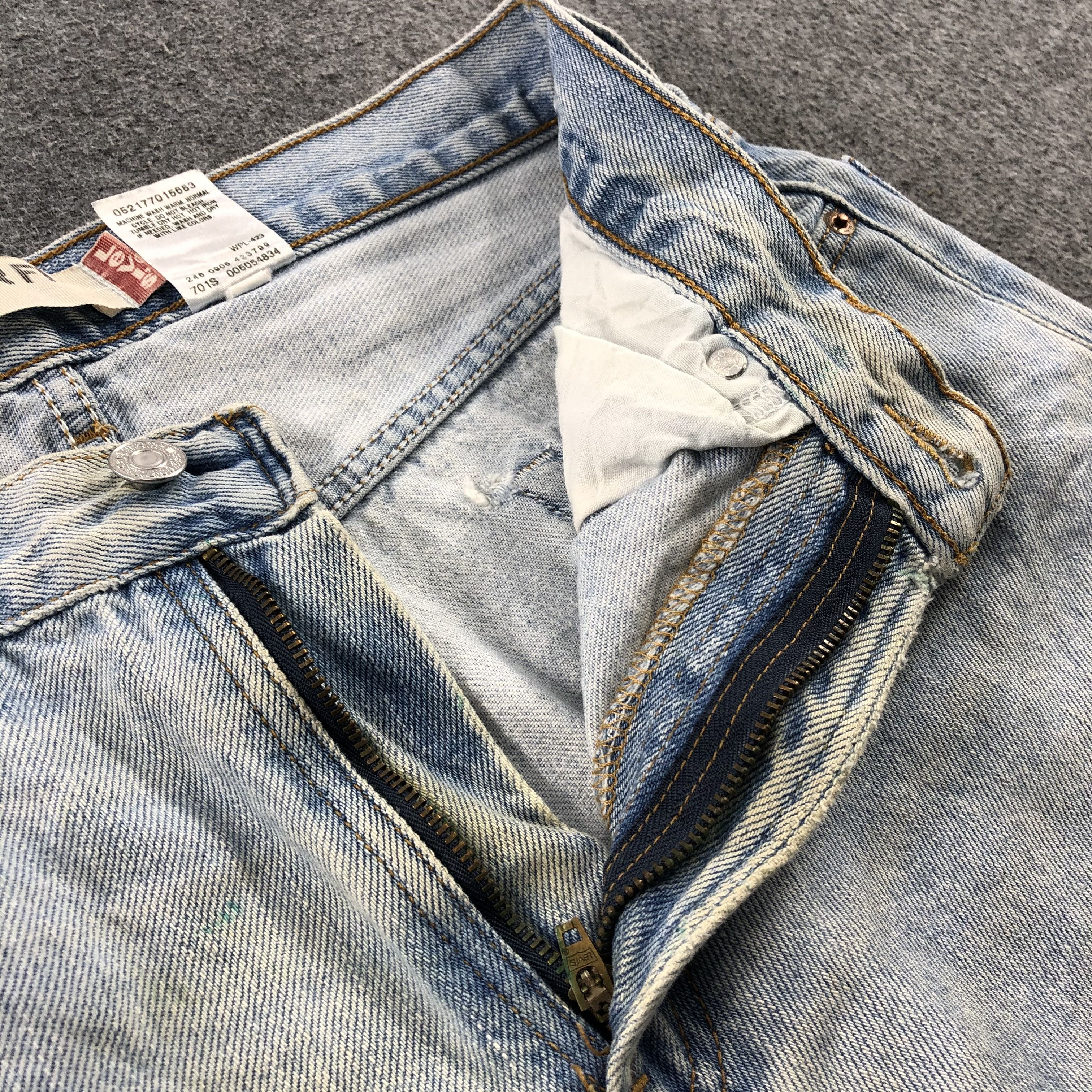 Levi's × Vintage Vintage Light Wash Levis 505 Jeans-JM1707 Size US 31 - 9 Thumbnail
