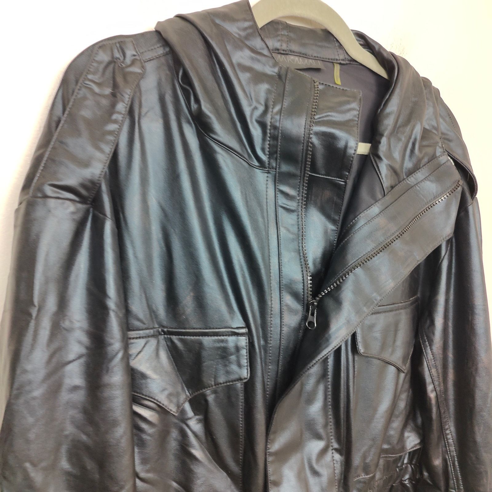Norma Kamali Norma Kamali Short Cargo Hoodie Jacket Large Black Foil Size L / US 10 / IT 46 - 2 Thumbnail