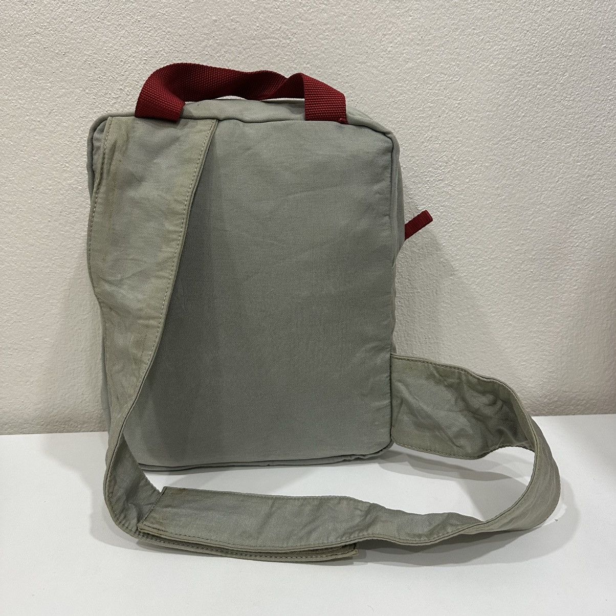 Prada PRADA SPORT 1999 LINEA ROSSA SLING BACKPACK BAG Size ONE SIZE - 6 Thumbnail