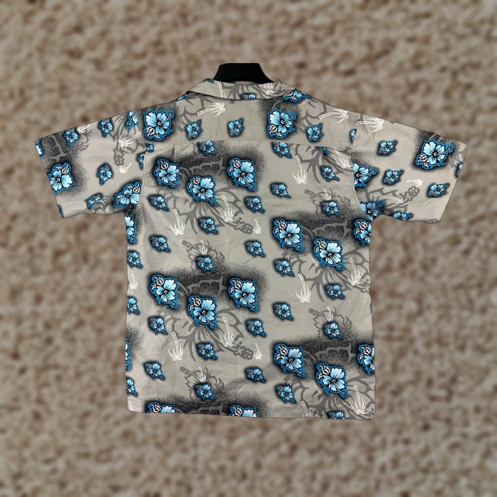 Vintage Benzene Mens Button-Up Shirt Hawaiian Floral Gray Palm Tree Aloha Beach Vacation 40 in Chest - Holiday/All Seasons Size US L / EU 52-54 / 3 - 1 Thumbnail