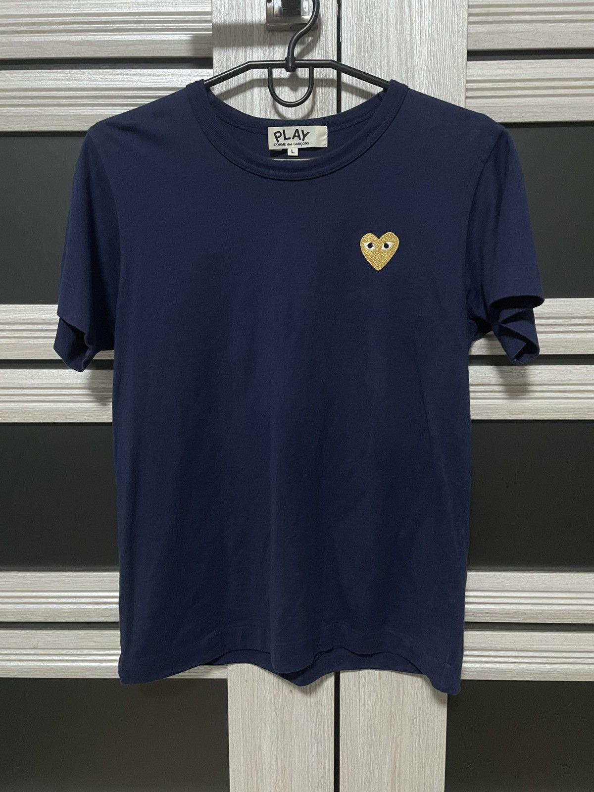 Comme des Garcons × Comme des Garcons PLAY PLAY Comme Des Garçons Tee Small Gold Heart T-Shirt Size US M / EU 48-50 / 2 - 1 Thumbnail