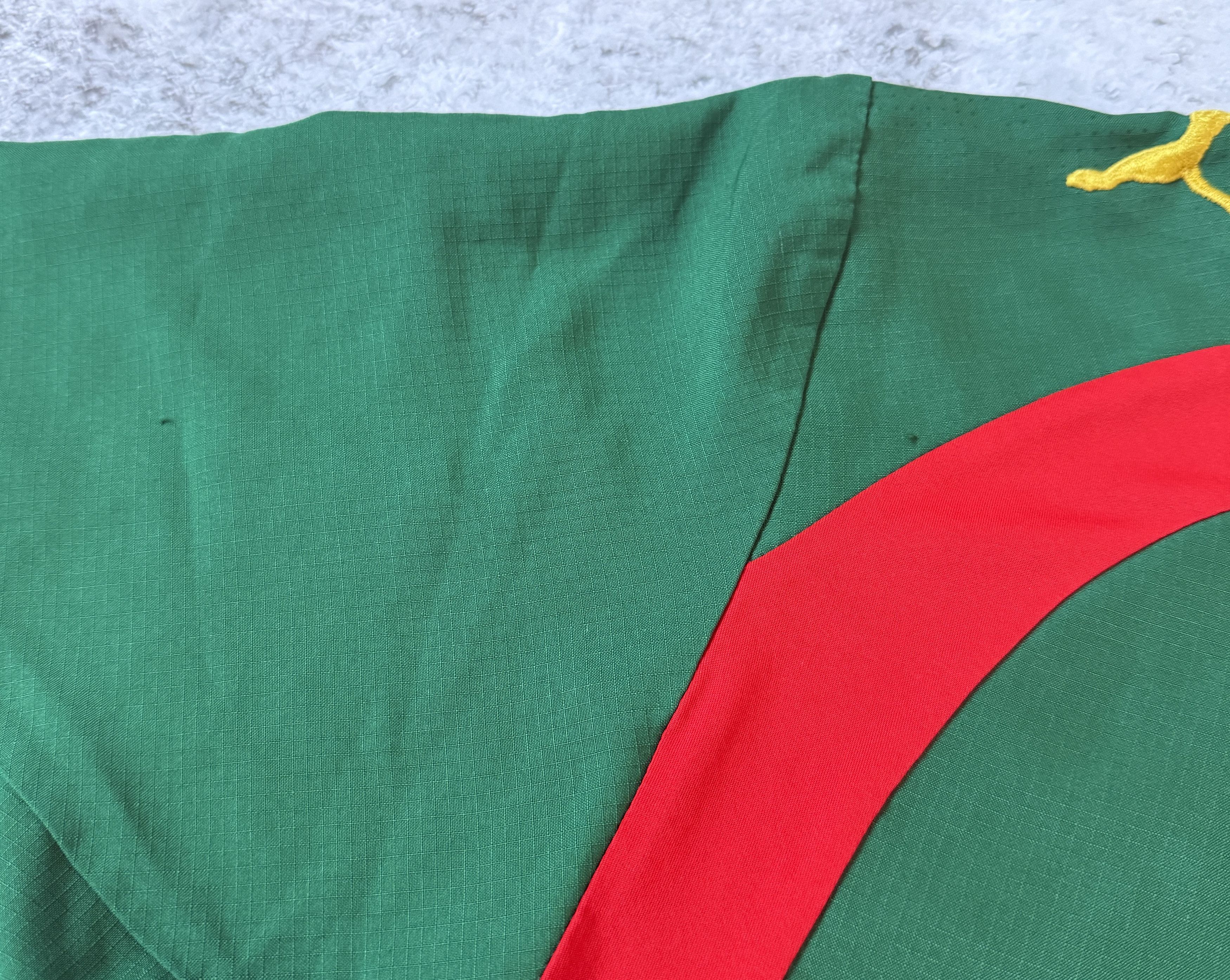 Puma CAMEROUN NATIONAL TEAM 2006/2007 HOME FOOTBALL SHIRT PUMA Size US M / EU 48-50 / 2 - 7 Thumbnail