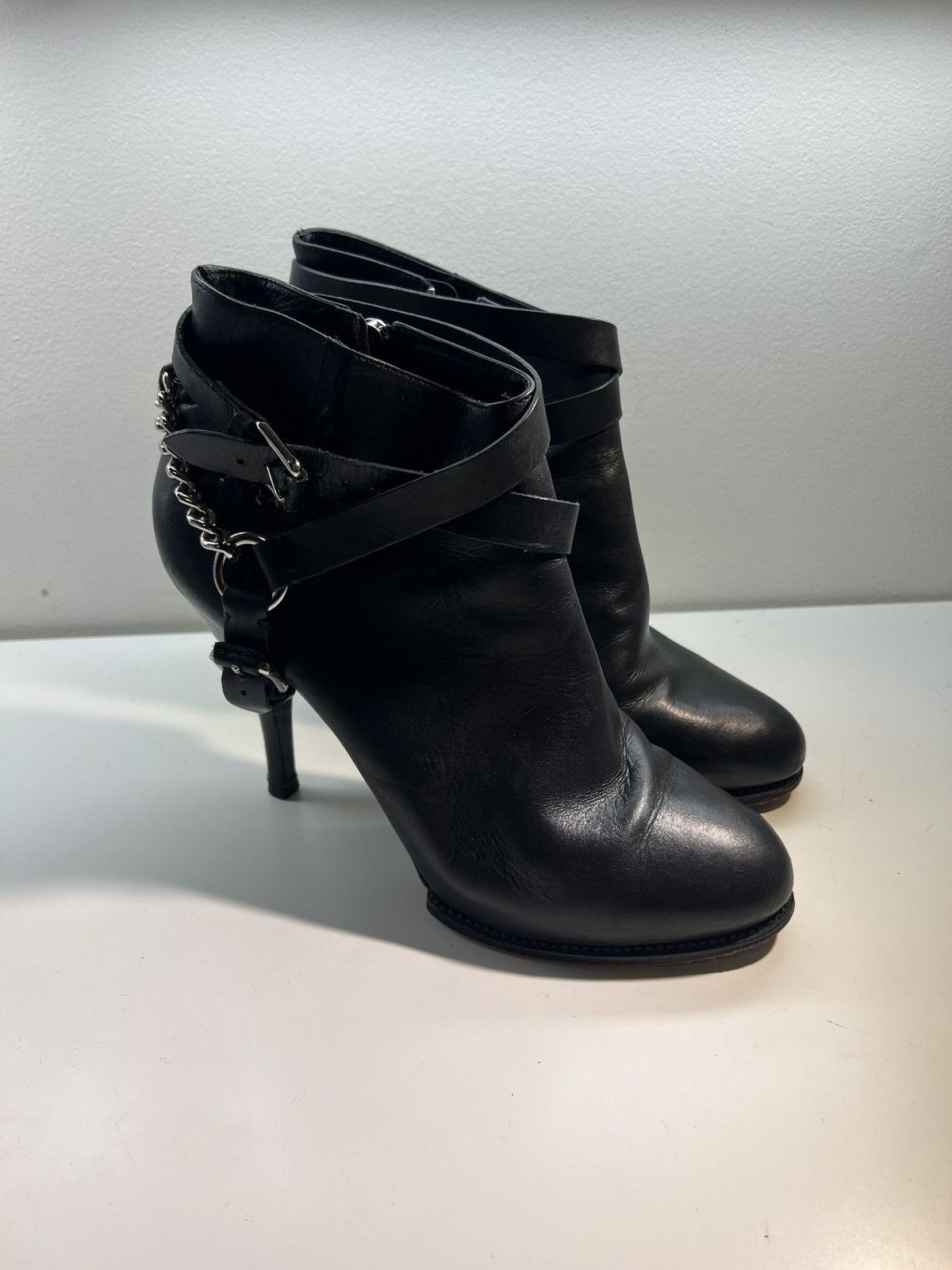 Alexander McQueen Alexander McQueen Chain Booties Size US 10 / IT 40 - 2 Thumbnail
