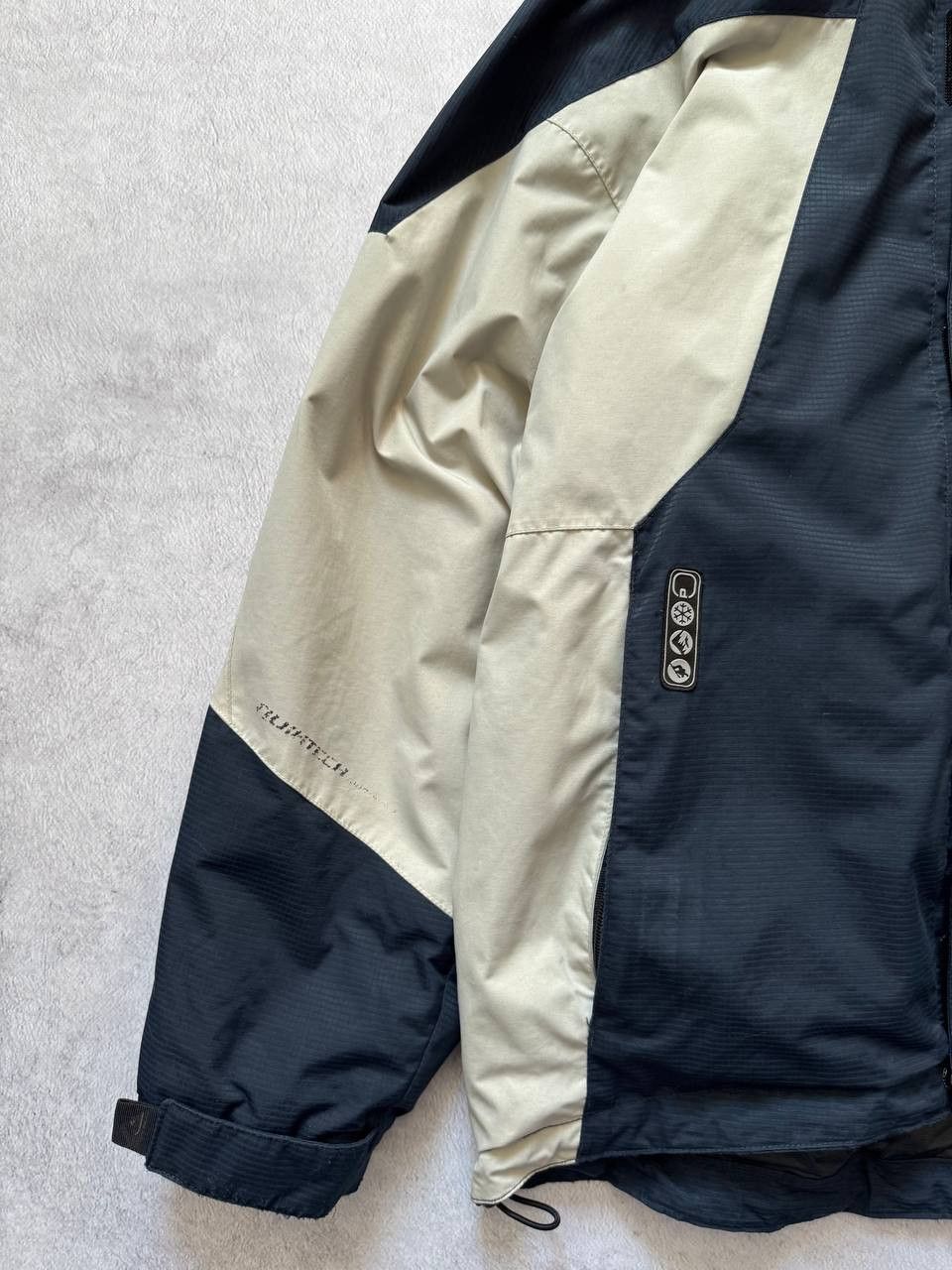 Quiksilver Vintage Quiksilver Ski Jacket Snowboarding Y2K Size US S / EU 44-46 / 1 - 6 Thumbnail