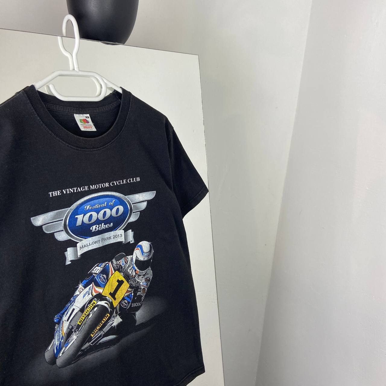 Honda Honda Michelin Rare The Vintage Motorcycle Club Y2K T-Shirt Size US M / EU 48-50 / 2 - 3 Thumbnail