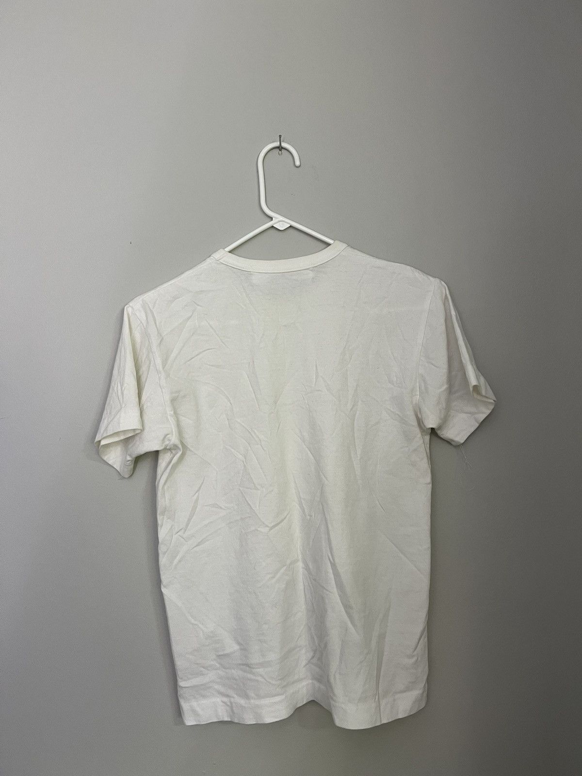 Comme des Garcons COMME DES GARÇONS PLAY RED EMBLEM LOW CAMO HEART T-SHIRT Size US S / EU 44-46 / 1 - 6 Thumbnail