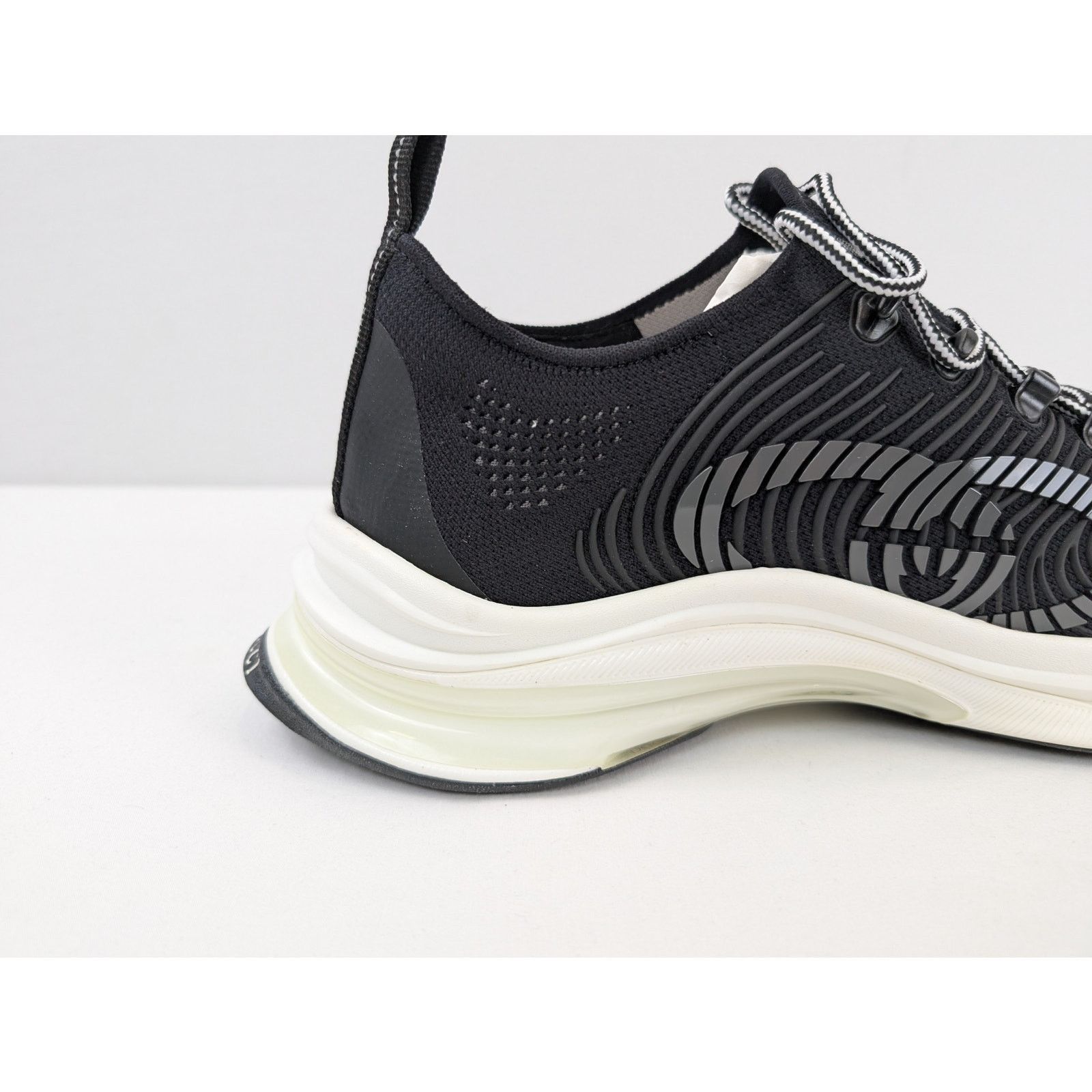 Gucci o1rshd1 Men's Run Sneakers in Black/White Size US 13 / EU 46 - 4 Thumbnail