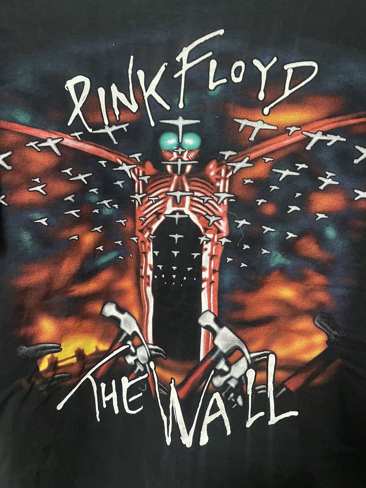 Band Tees × Pink Floyd × Vintage Vintage Pink Floyd The Wall T Shirt Double Logo Tee 90s Rare Size US XXL / EU 58 / 5 - 5 Thumbnail
