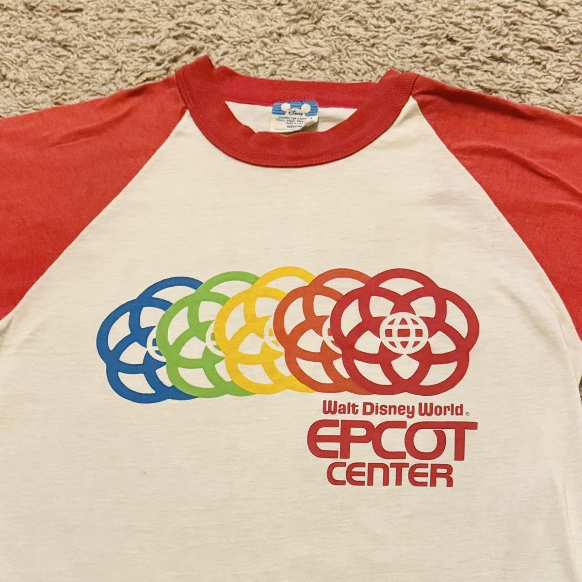 Other VINTAGE DISNEY EPCOT CENTER TEE! Size US S / EU 44-46 / 1 - 3 Thumbnail