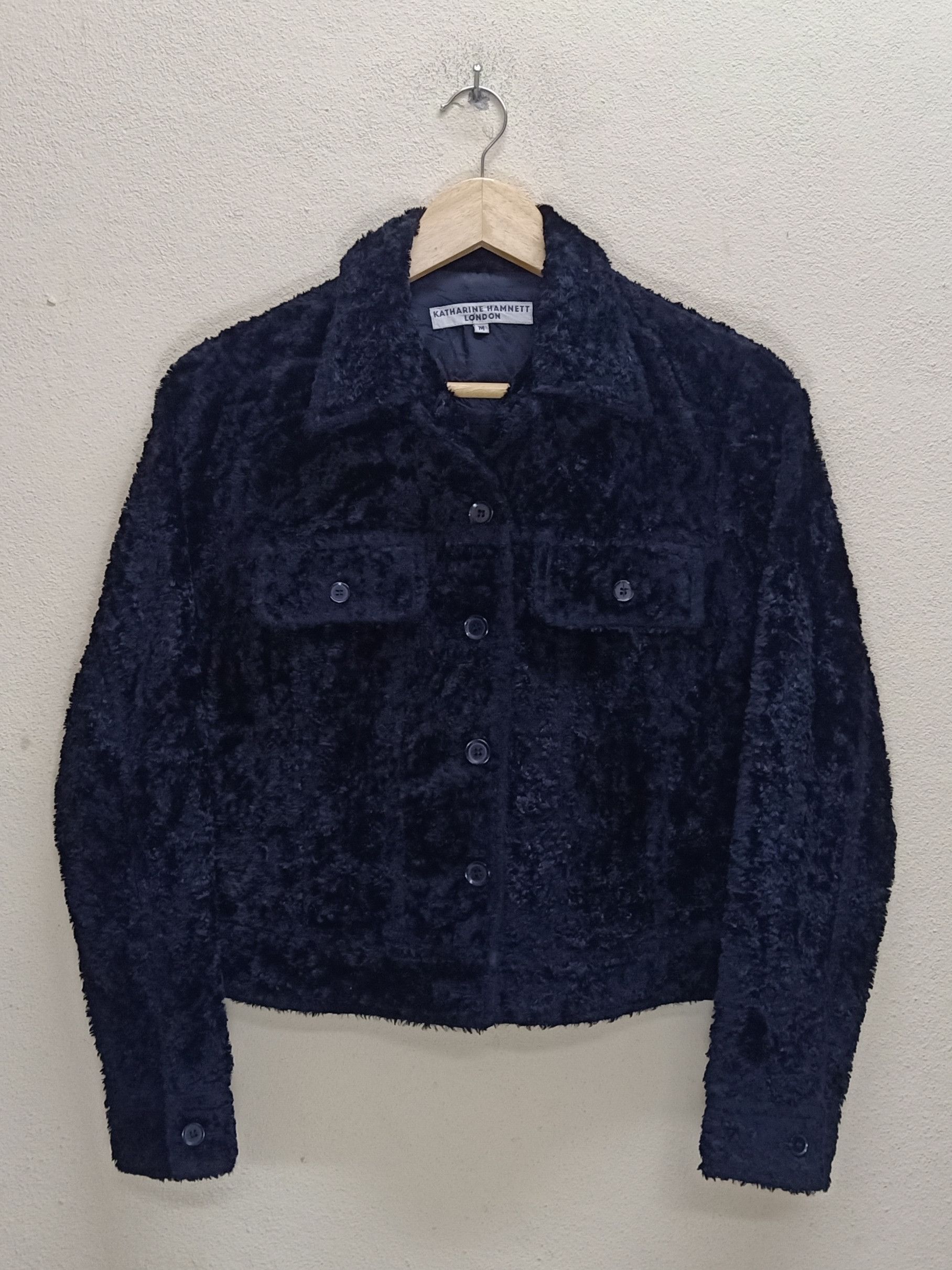Katharine Hamnett London KATHARINE HAMNETT LONDON Faux Fur Black Cropped Blazer Size M / US 6-8 / IT 42-44 - 2 Thumbnail