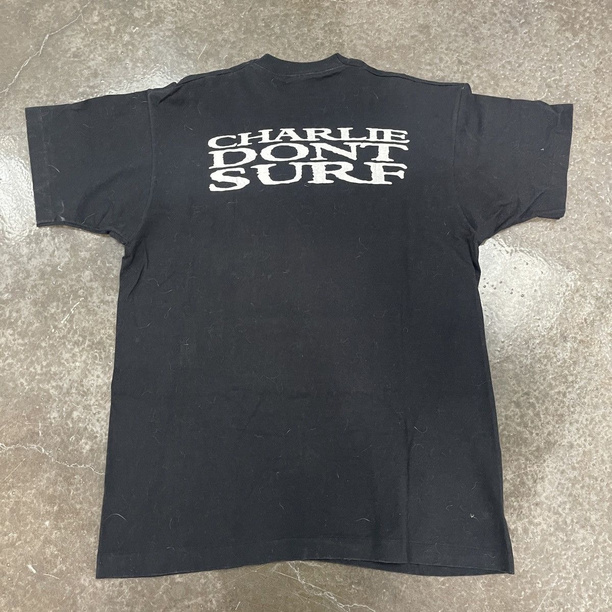 Vintage Vintage Charles Manson Charlie Dont Surf Tee Size US XL / EU 56 / 4 - 4 Thumbnail