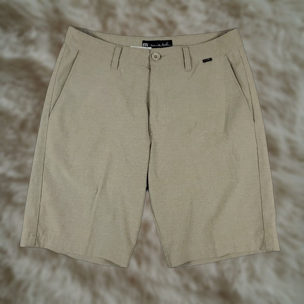 TravisMathew Travis Mathew Shorts Mens 30 Beige Chino Flat Front Modern Casual Golf Size US 30 / EU 46 - 1 Thumbnail