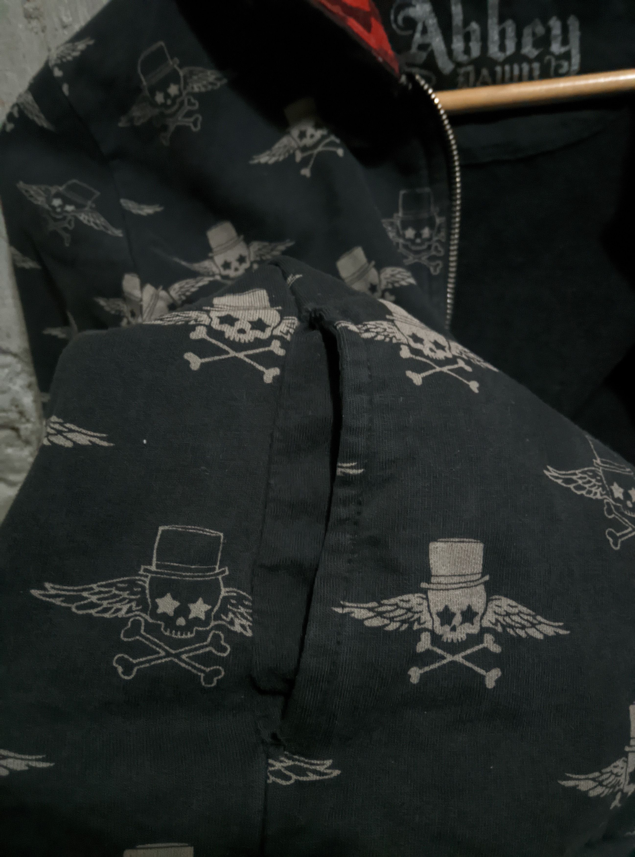 Vintage Abbey dawn scene emo y2k goth skull hoodie Size XS / US 0-2 / IT 36-38 - 9 Thumbnail