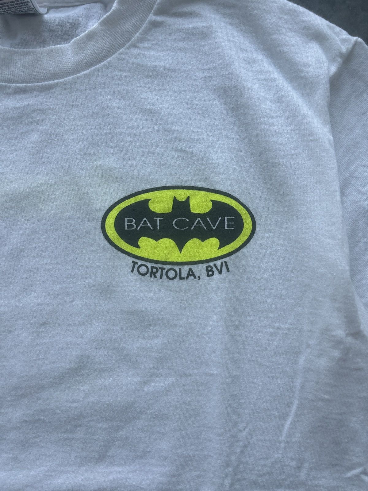Vintage Vintage 90s Batcave Graphic Tee Size US M / EU 48-50 / 2 - 6 Thumbnail