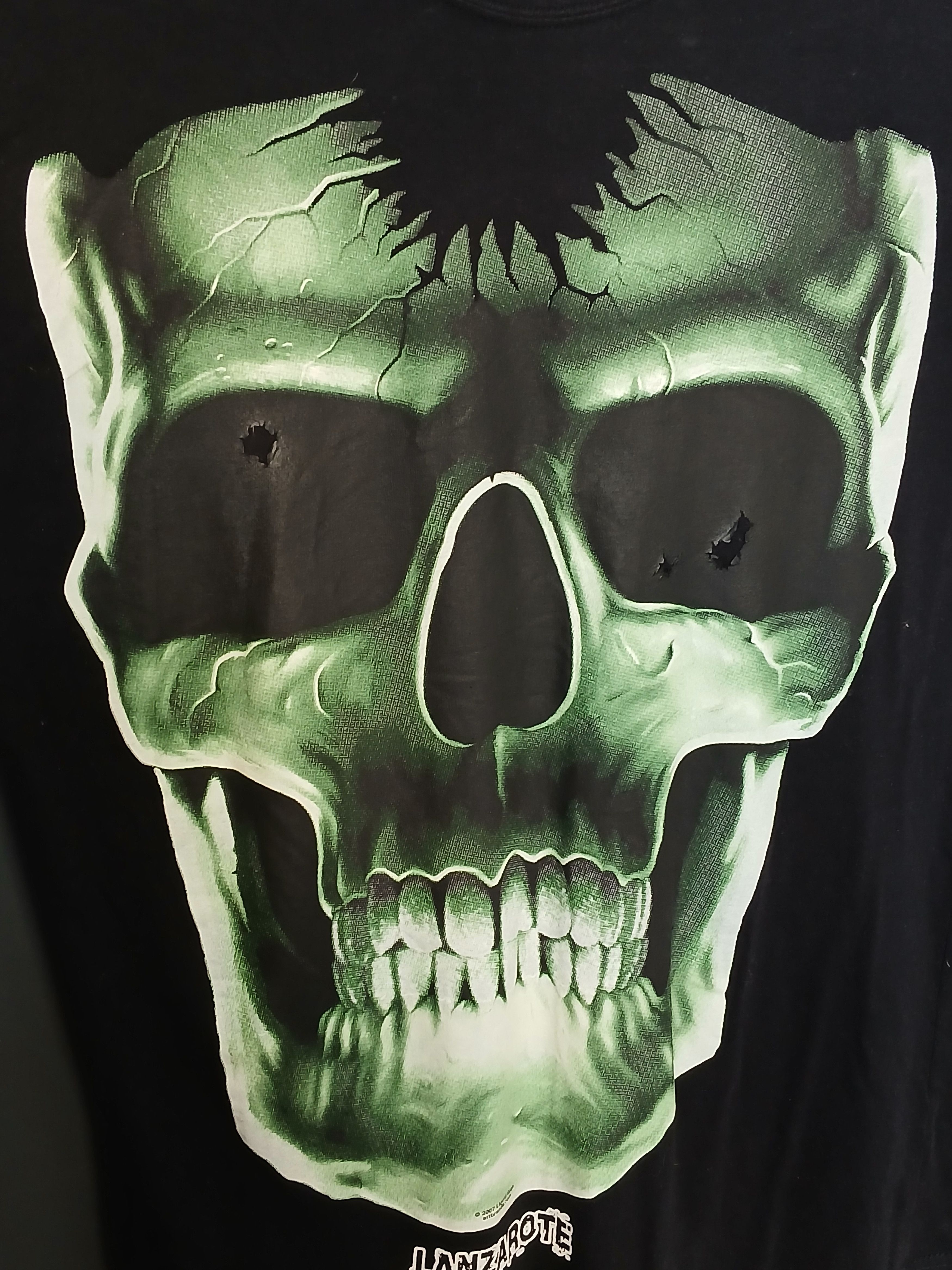 Liquid Blue × Vintage Vintage 2007 Liquid Blue Skull T-Shirt Size US S / EU 44-46 / 1 - 3 Thumbnail