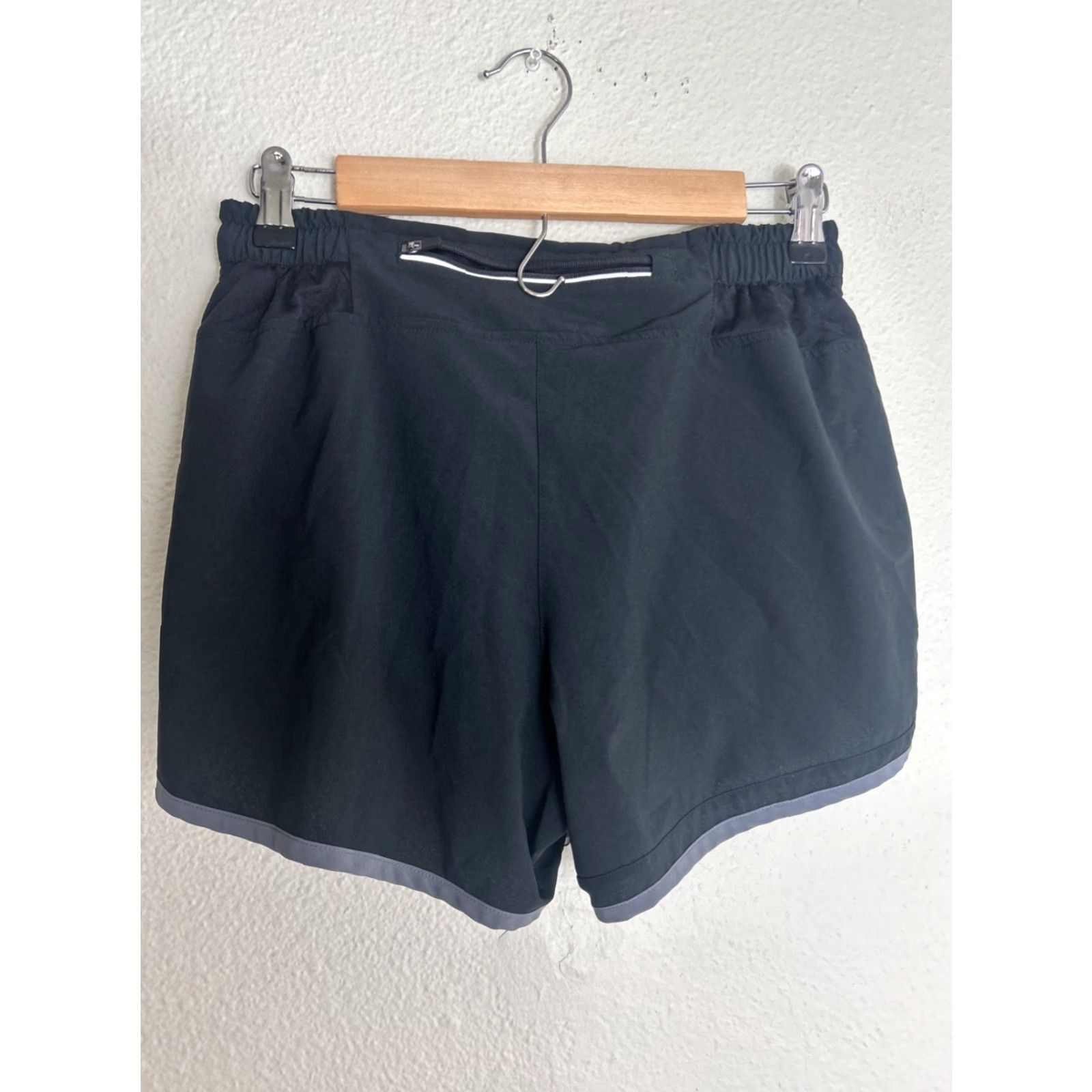 Vintage Rabbit Womens Medium Black Lined Running Shorts Drawstring Athletic Activity 26x3 Size 32" / US 10 / IT 46 - 5 Thumbnail
