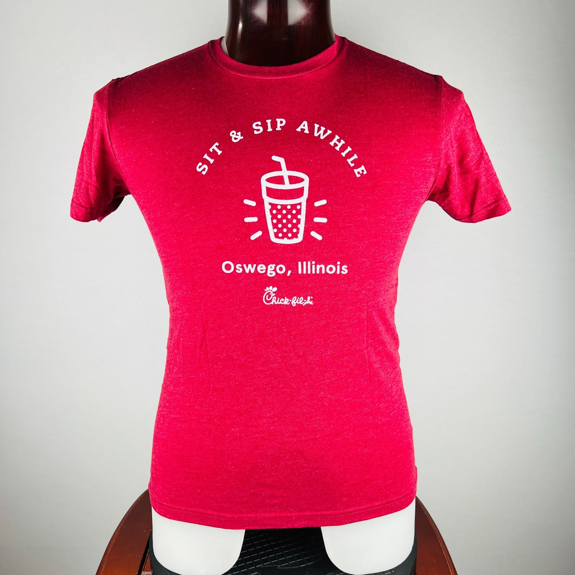 Other Chick-fil-A Oswego Illinois Sit & Sip Awhile Small T-Shirt S Size US S / EU 44-46 / 1 - 1 Thumbnail