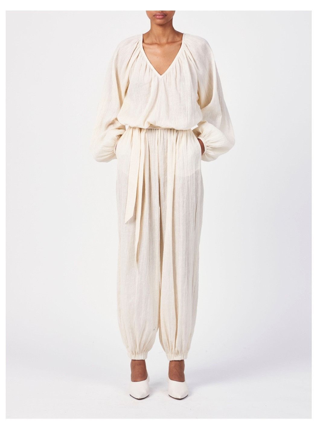 Loro Piana o1srvl11e0825 FAN6972 Kesi Jumpsuit in Ivory Size 28" / US 6 / IT 42 - 1 Preview