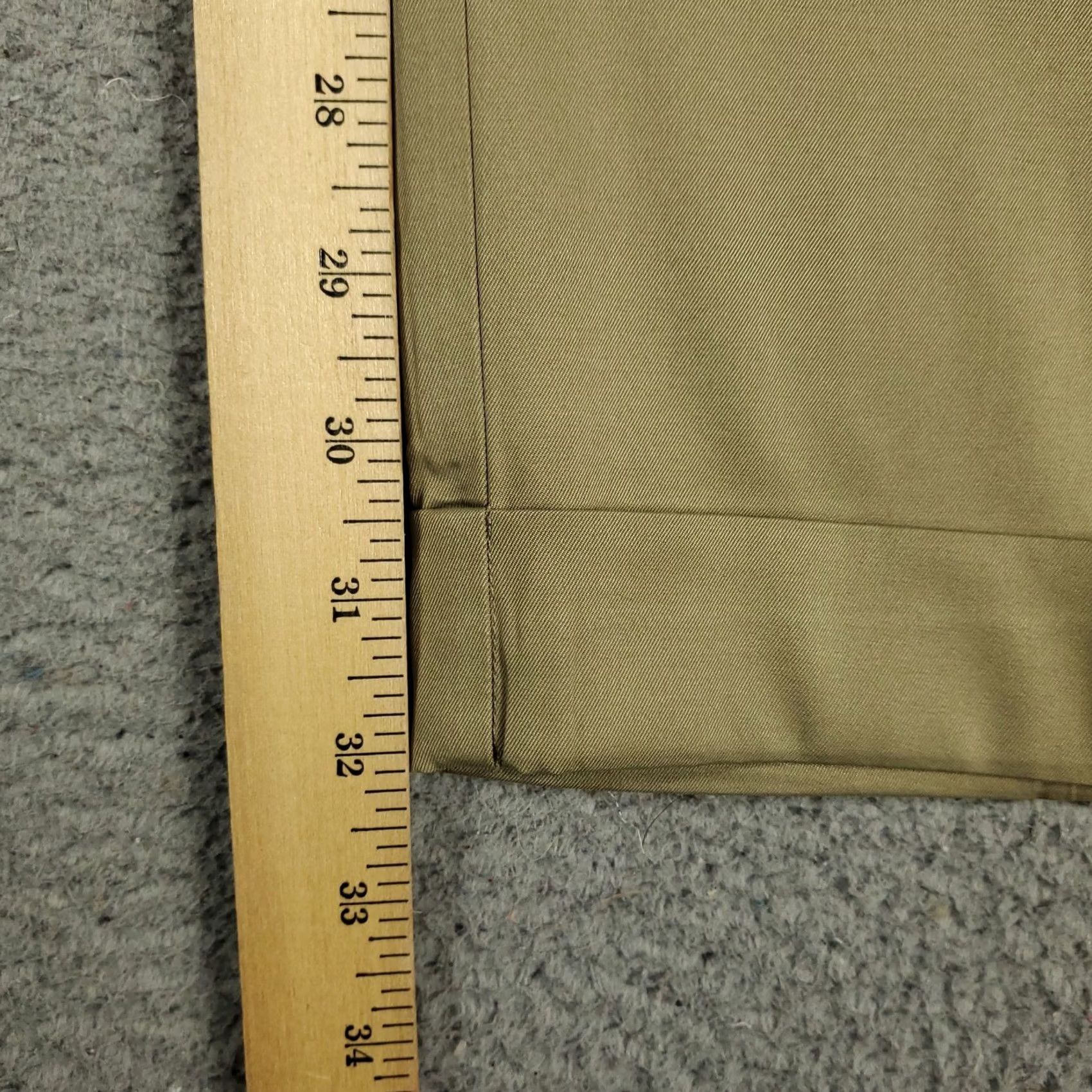 Nike Nike Pants Mens Regular Chino Trousers 35x32 Beige Dri Fit Pleated Front Pocket Logos Vintage No 90s Preppy Outdoor American Classic Sports Size US 35 - 7 Thumbnail