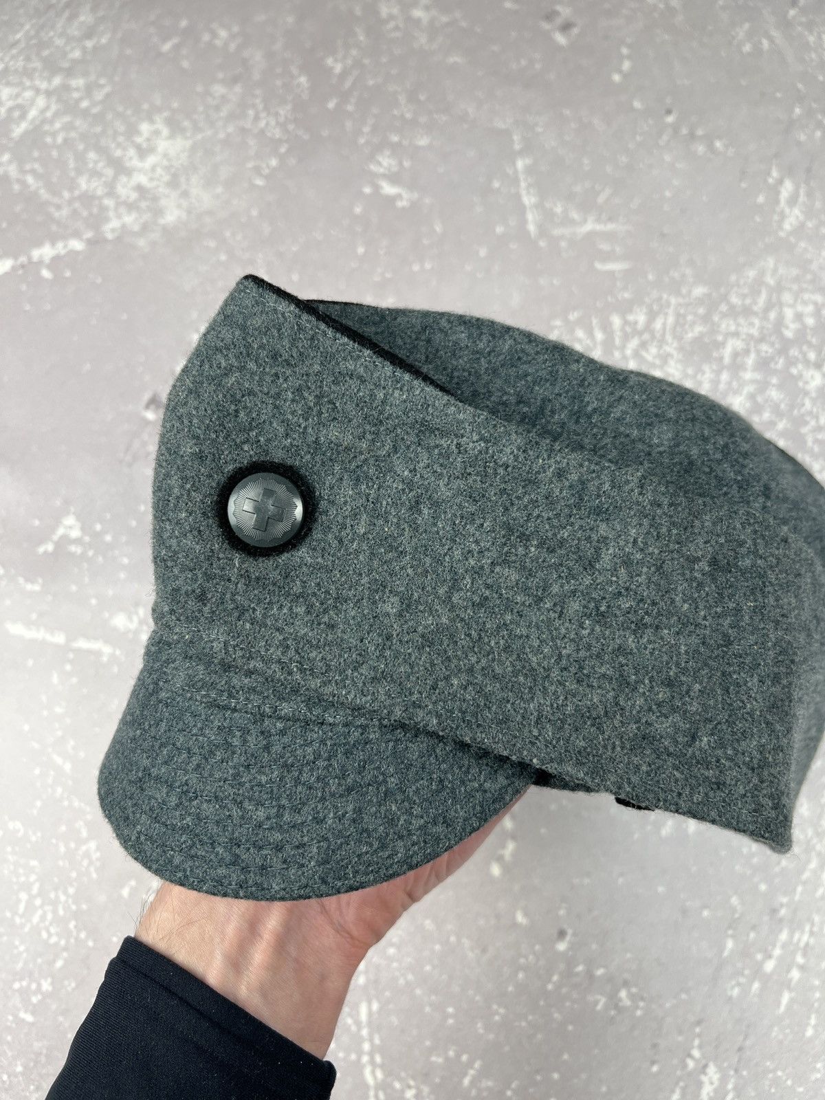 Vintage Vintage WWII Era Swiss Army Winter 3 Functions Cap Wool Hat Size ONE SIZE - 2 Thumbnail
