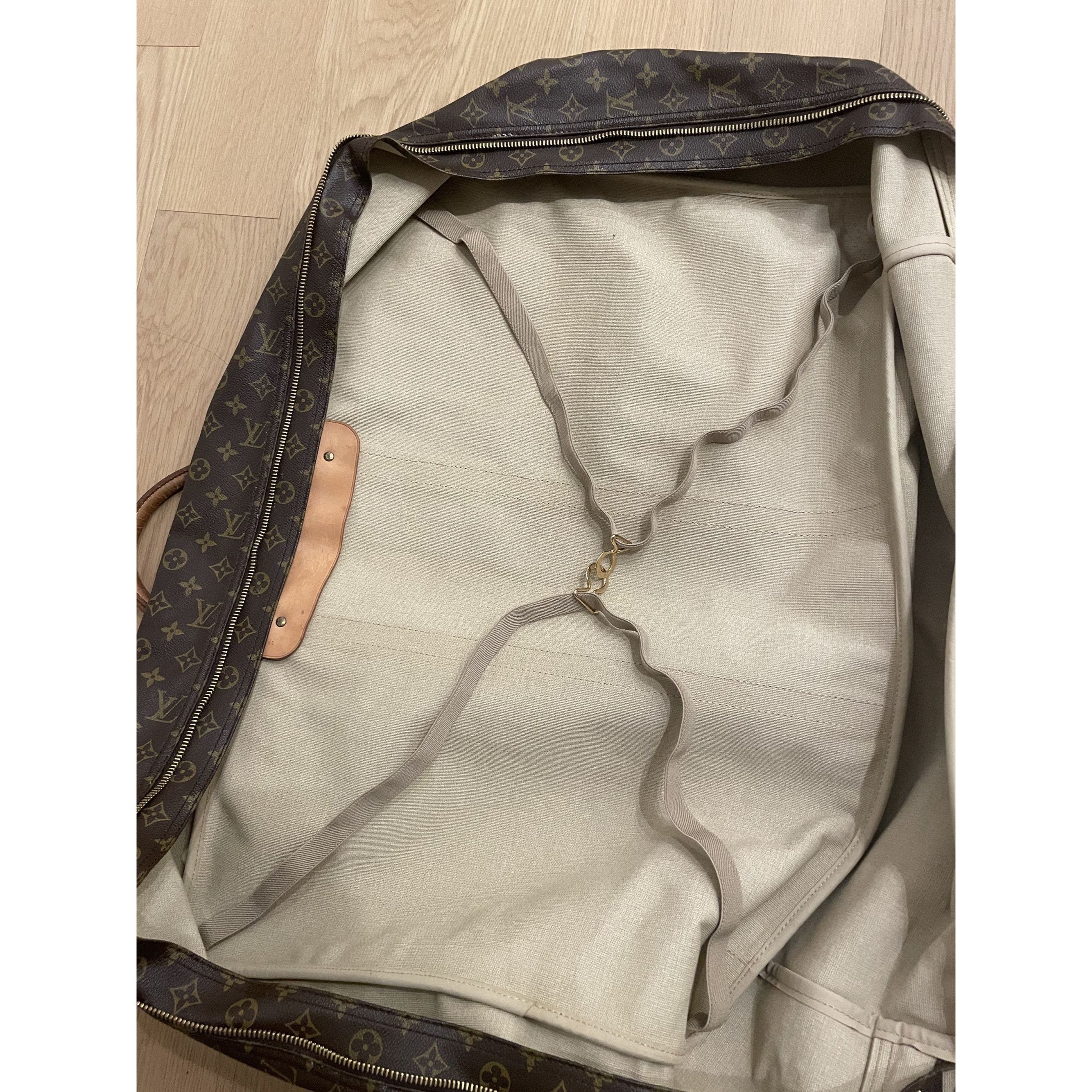 Louis Vuitton Louis Vuitton Monogram Canvas Garment Bag With Leather Trim Size ONE SIZE - 10 Thumbnail